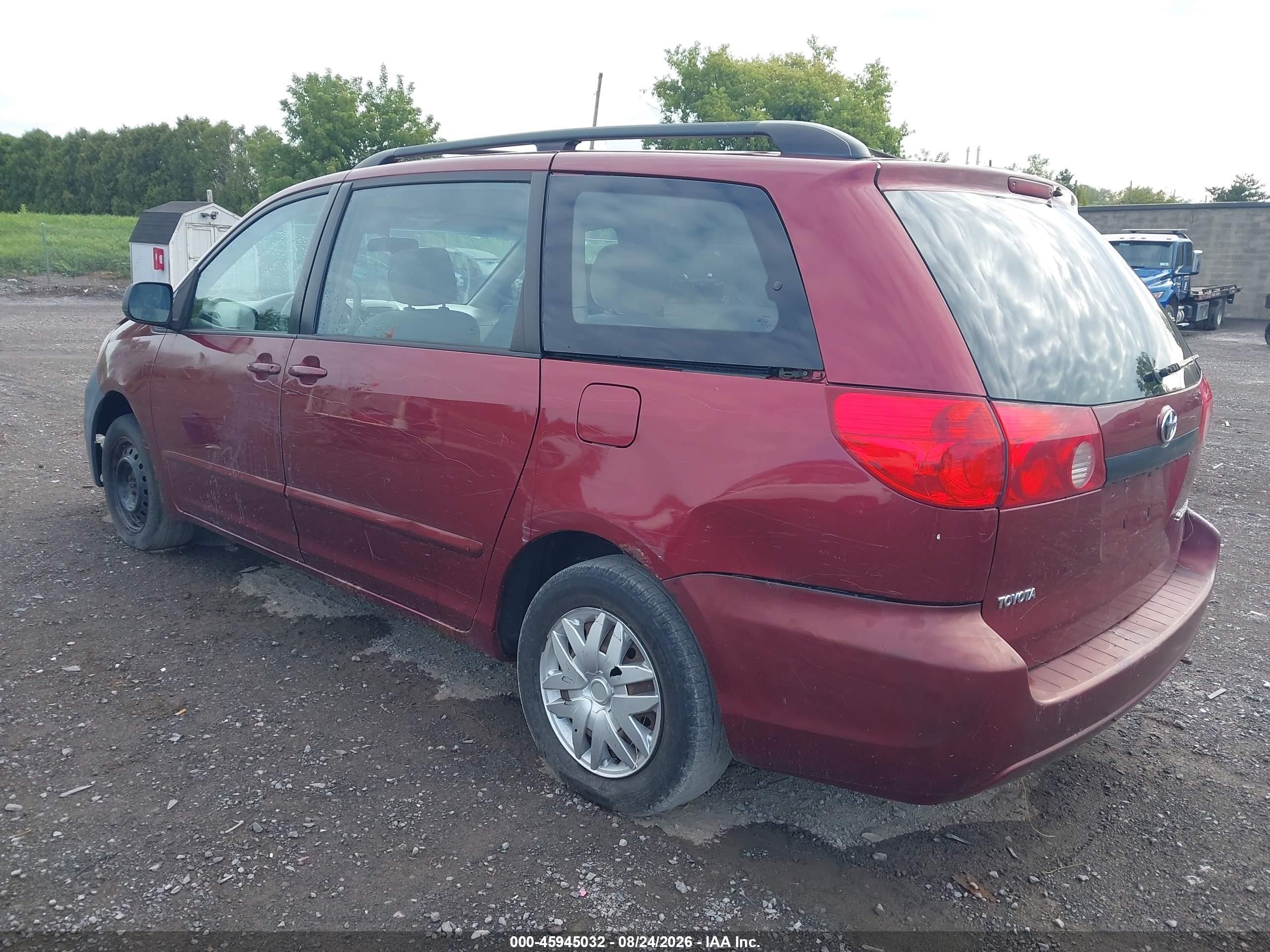 2007 Toyota Sienna Ce Red vin: 5TDZK23C97S029460