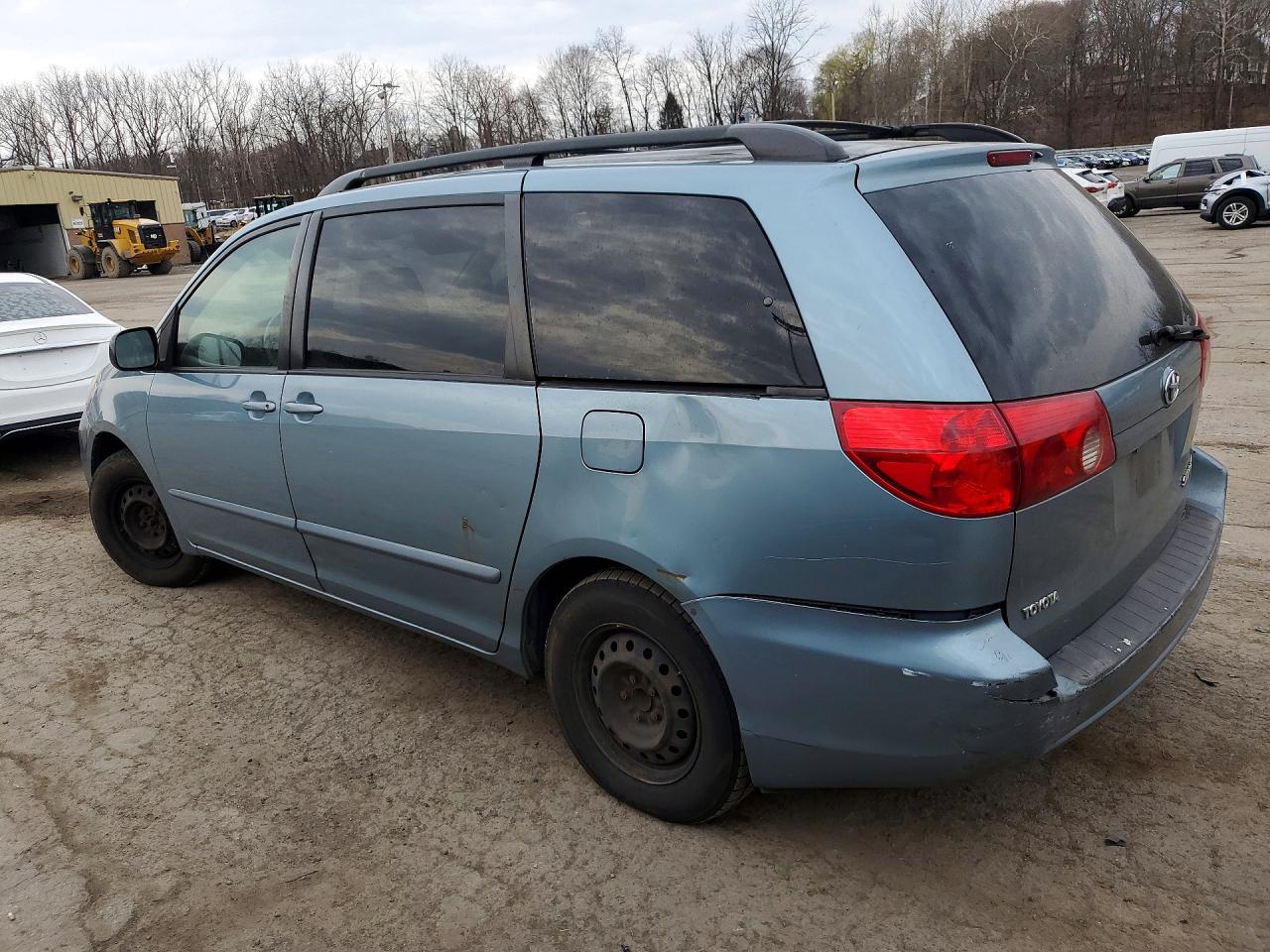 2007 Toyota Sienna Blue vin: 5TDZK23C97S085348