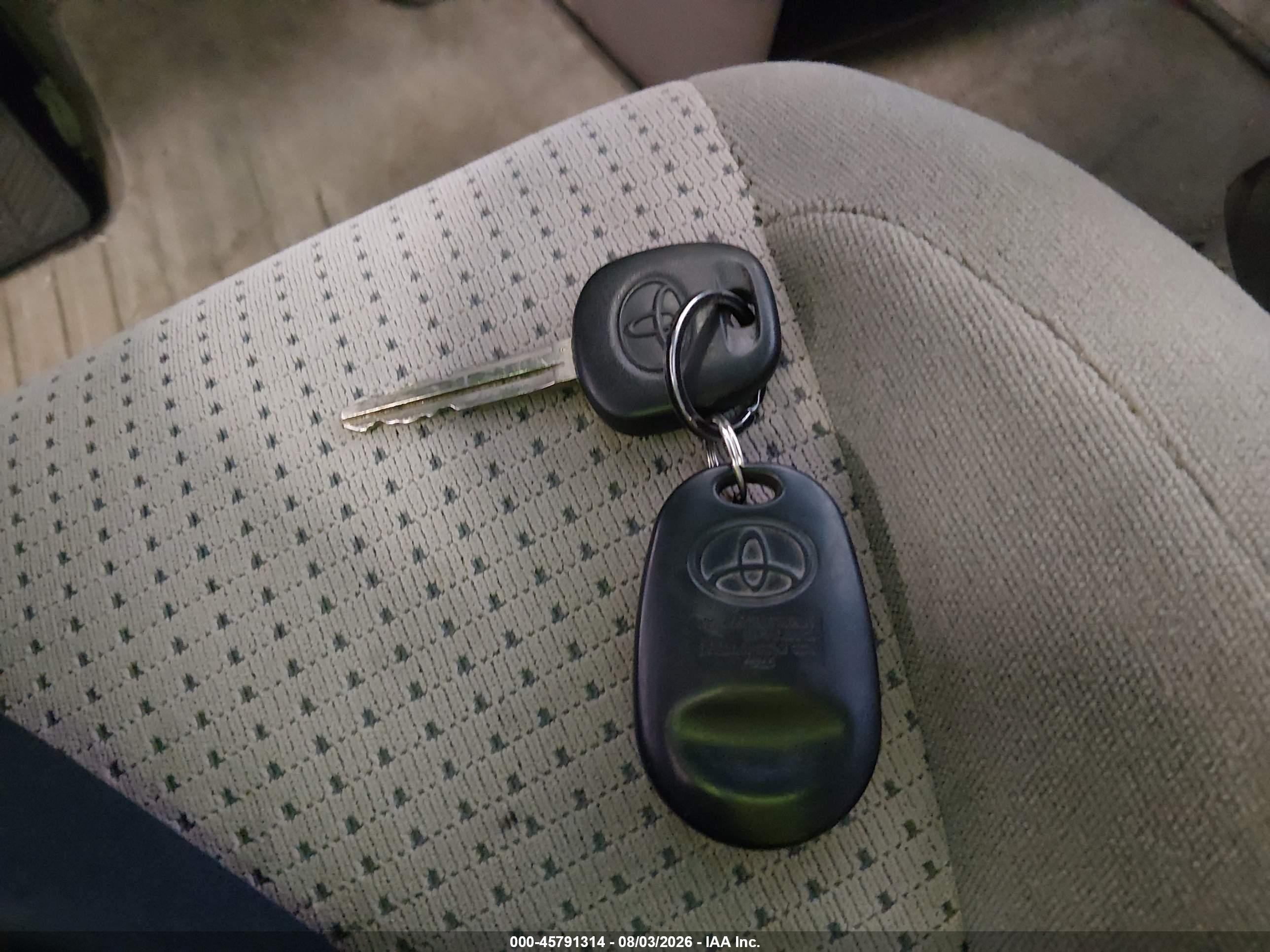 2007 Toyota Sienna Le Green vin: 5TDZK23C97S085477