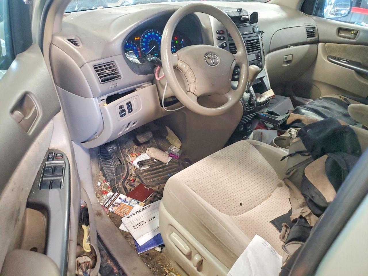 2007 Toyota Sienna Le 7-passenger Зеленый vin: 5TDZK23C97S086659
