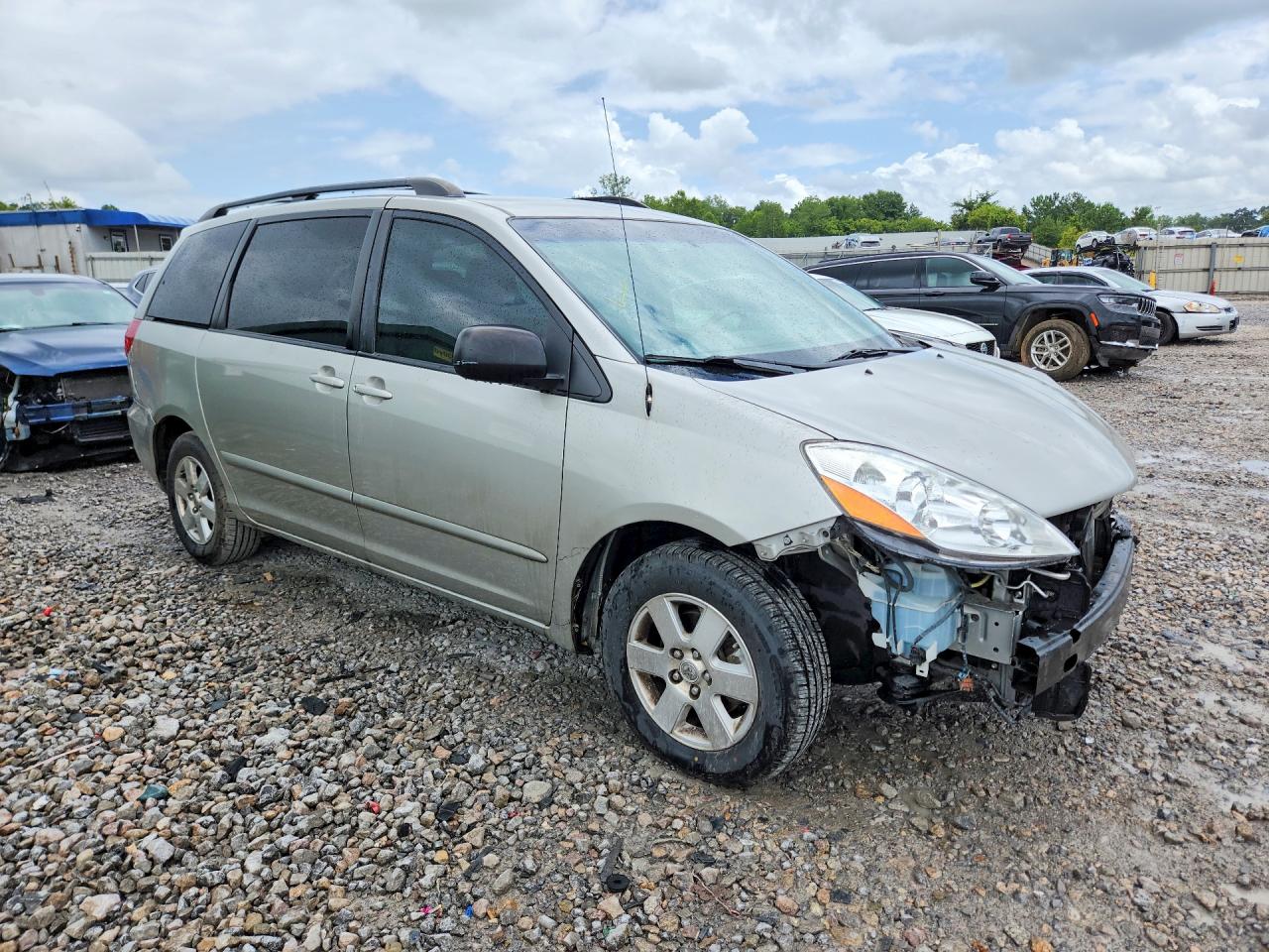 2007 Toyota Sienna Le 7-passenger Cream vin: 5TDZK23C97S088315
