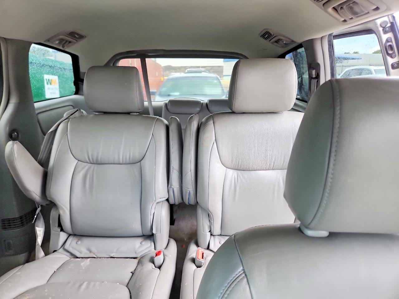 2007 Toyota Sienna Le 7-passenger Cream vin: 5TDZK23C97S088315