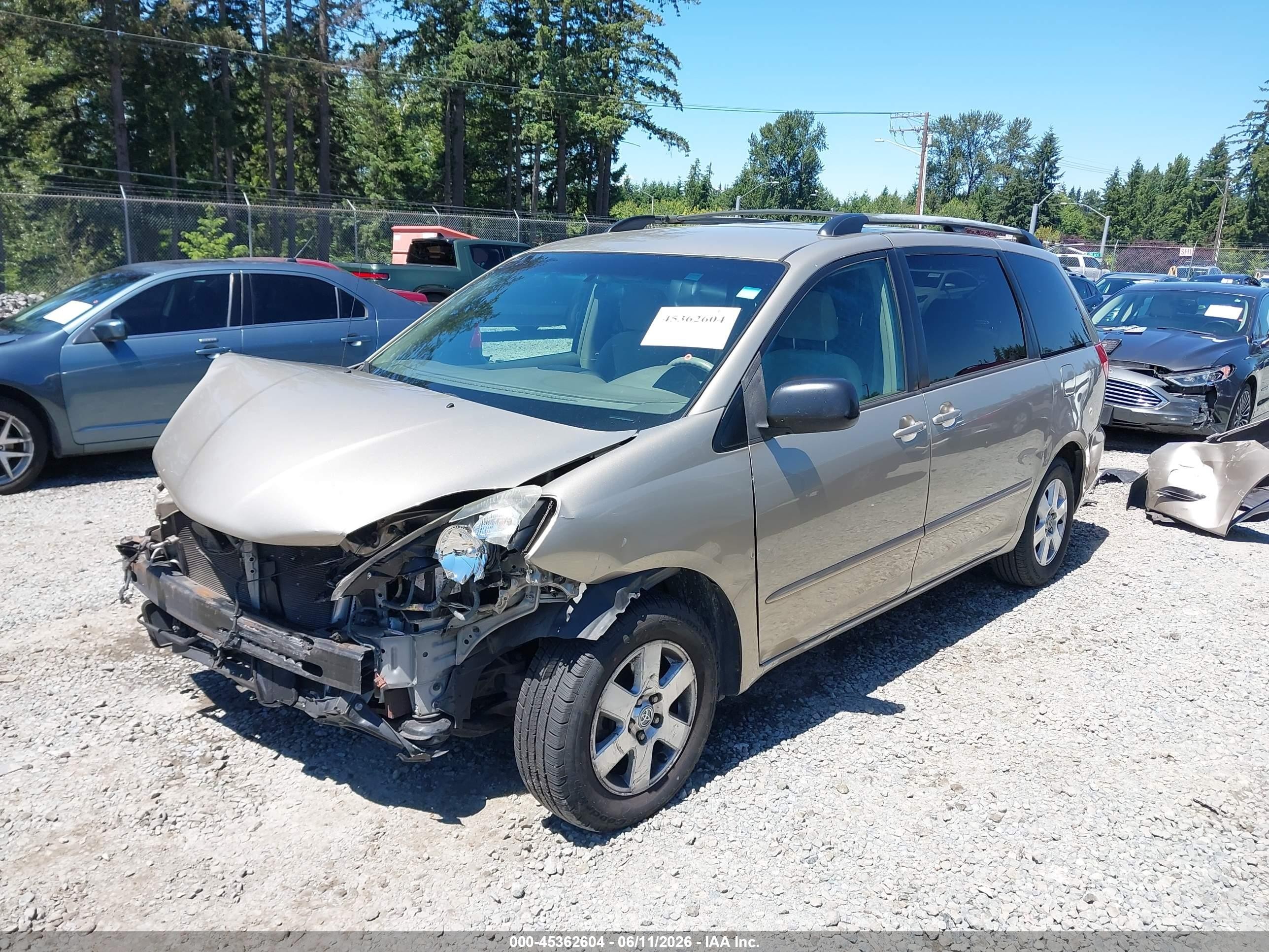 2008 Toyota Sienna Le Gold vin: 5TDZK23C98S109892