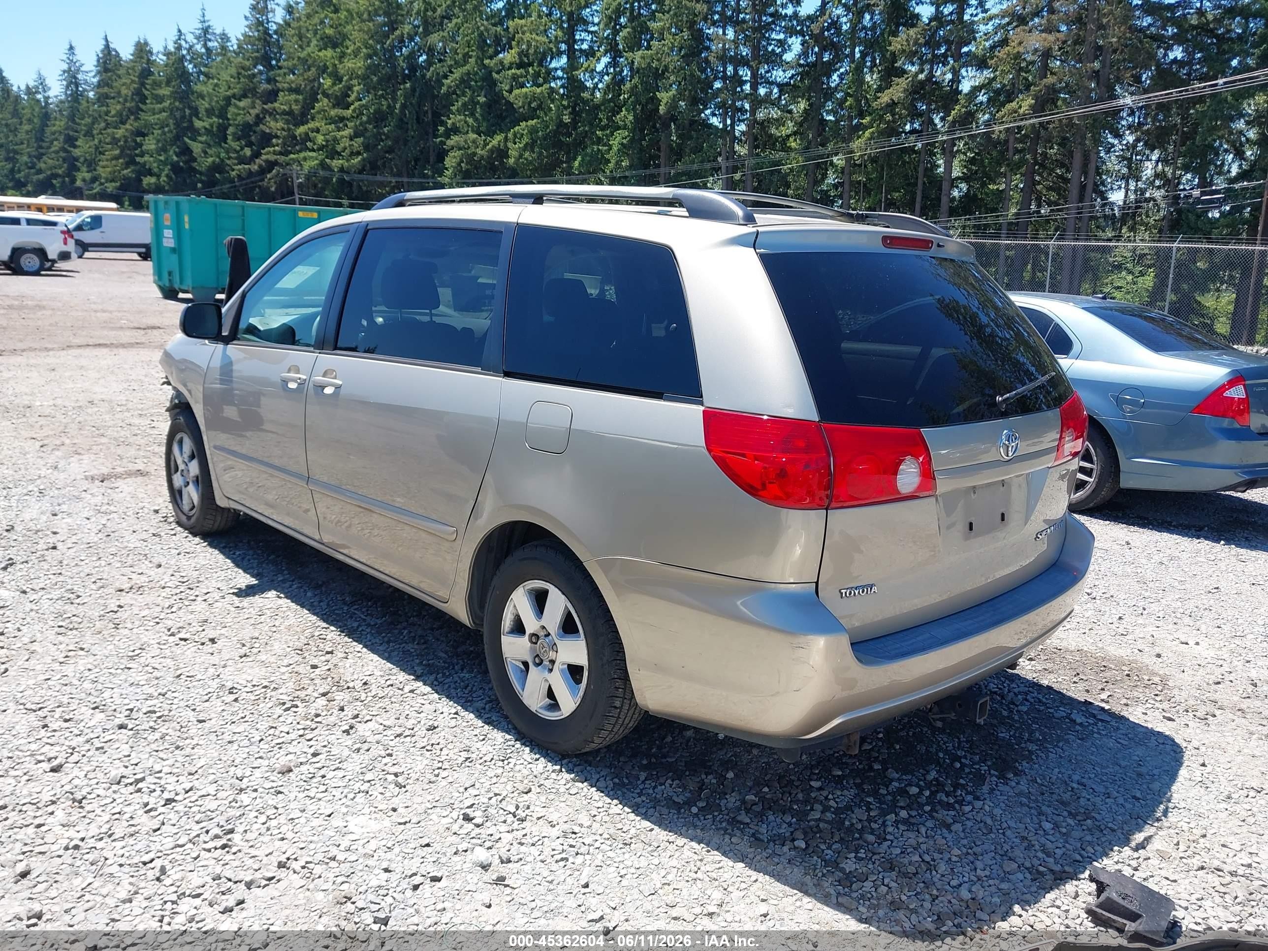 2008 Toyota Sienna Le Gold vin: 5TDZK23C98S109892