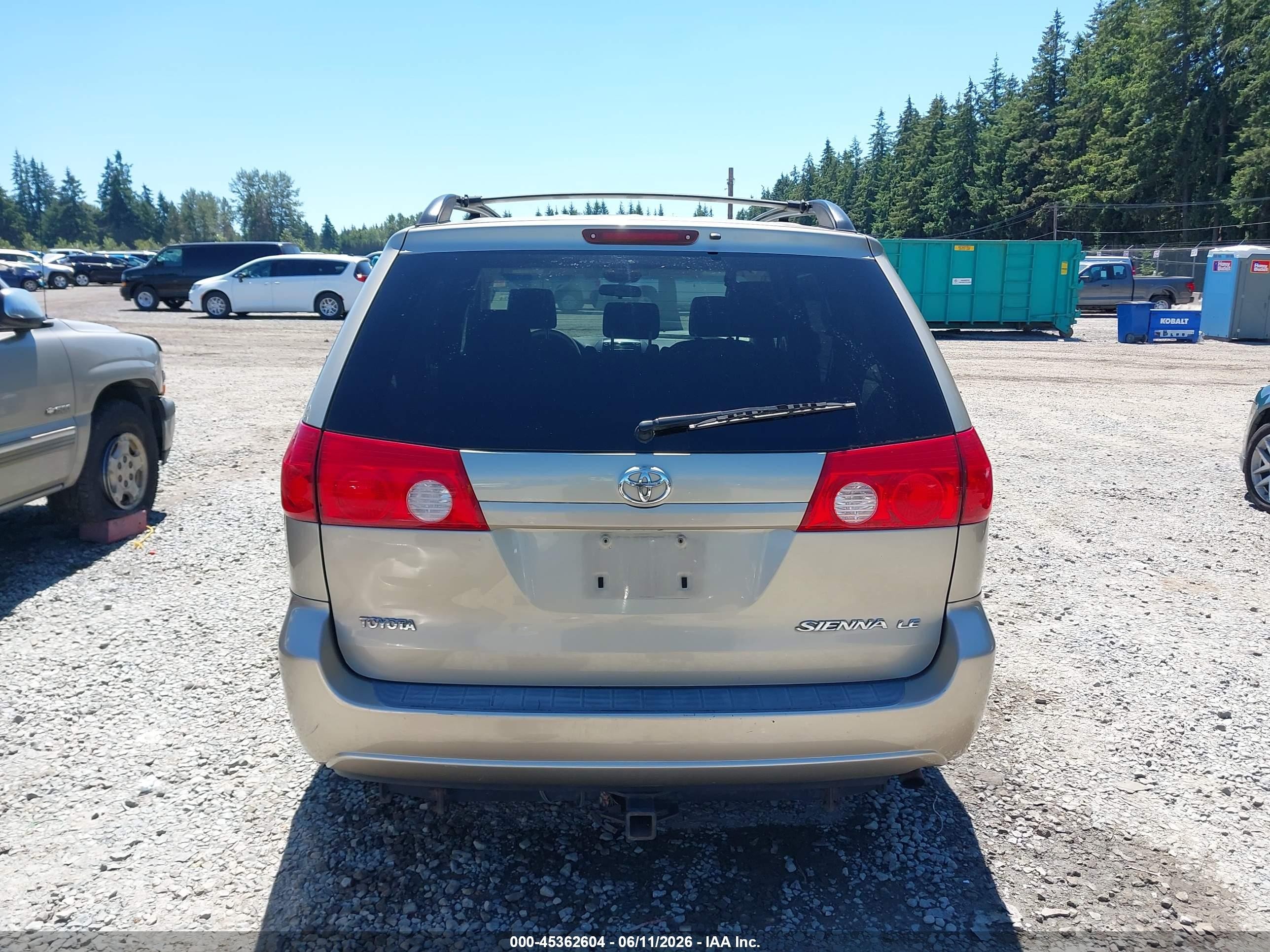 2008 Toyota Sienna Le Gold vin: 5TDZK23C98S109892