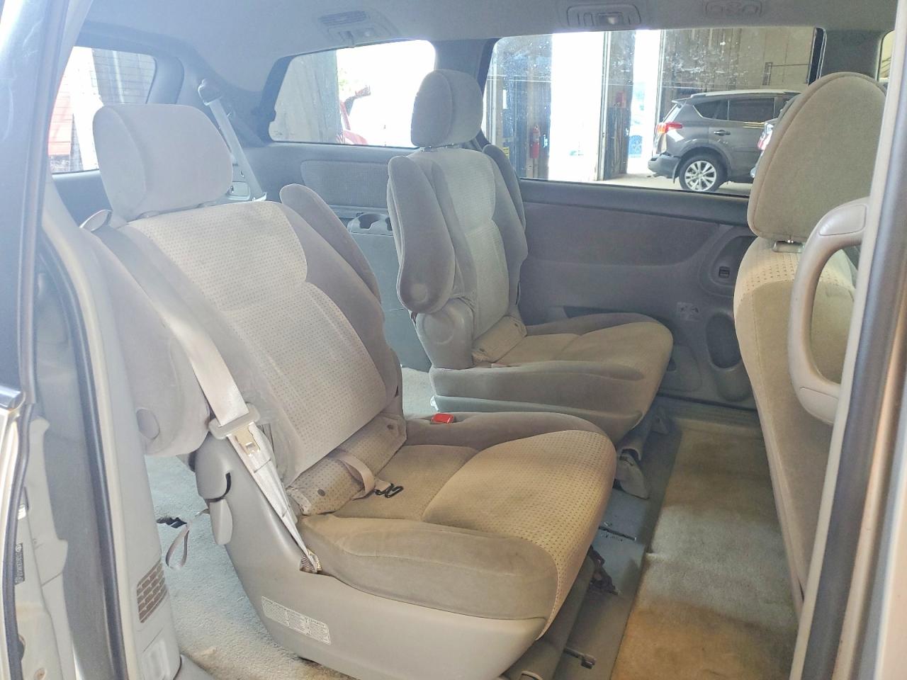 2008 Toyota Sienna Le 7-passenger Gray vin: 5TDZK23C98S125459