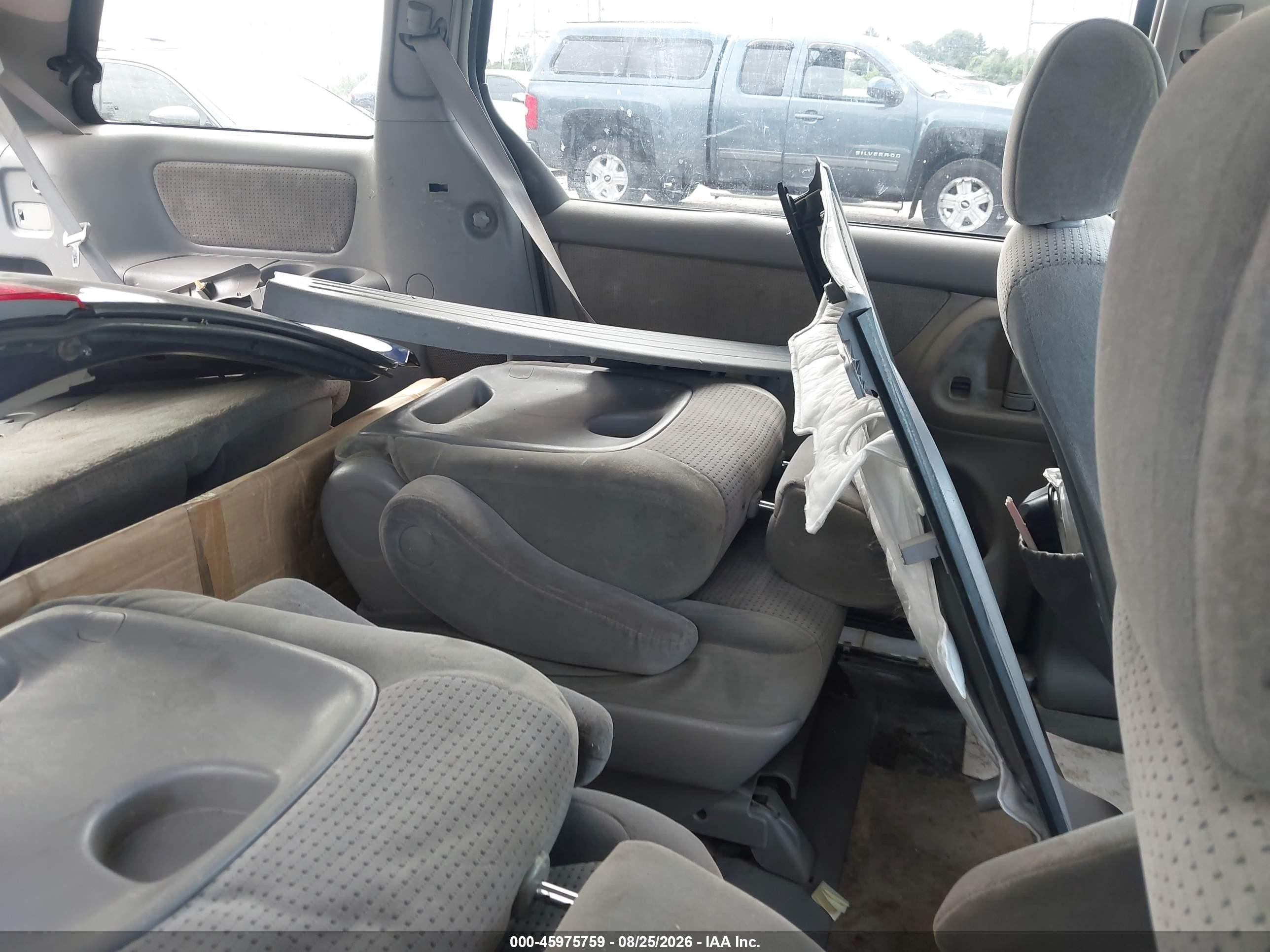 2008 Toyota Sienna Le Navy vin: 5TDZK23C98S173009