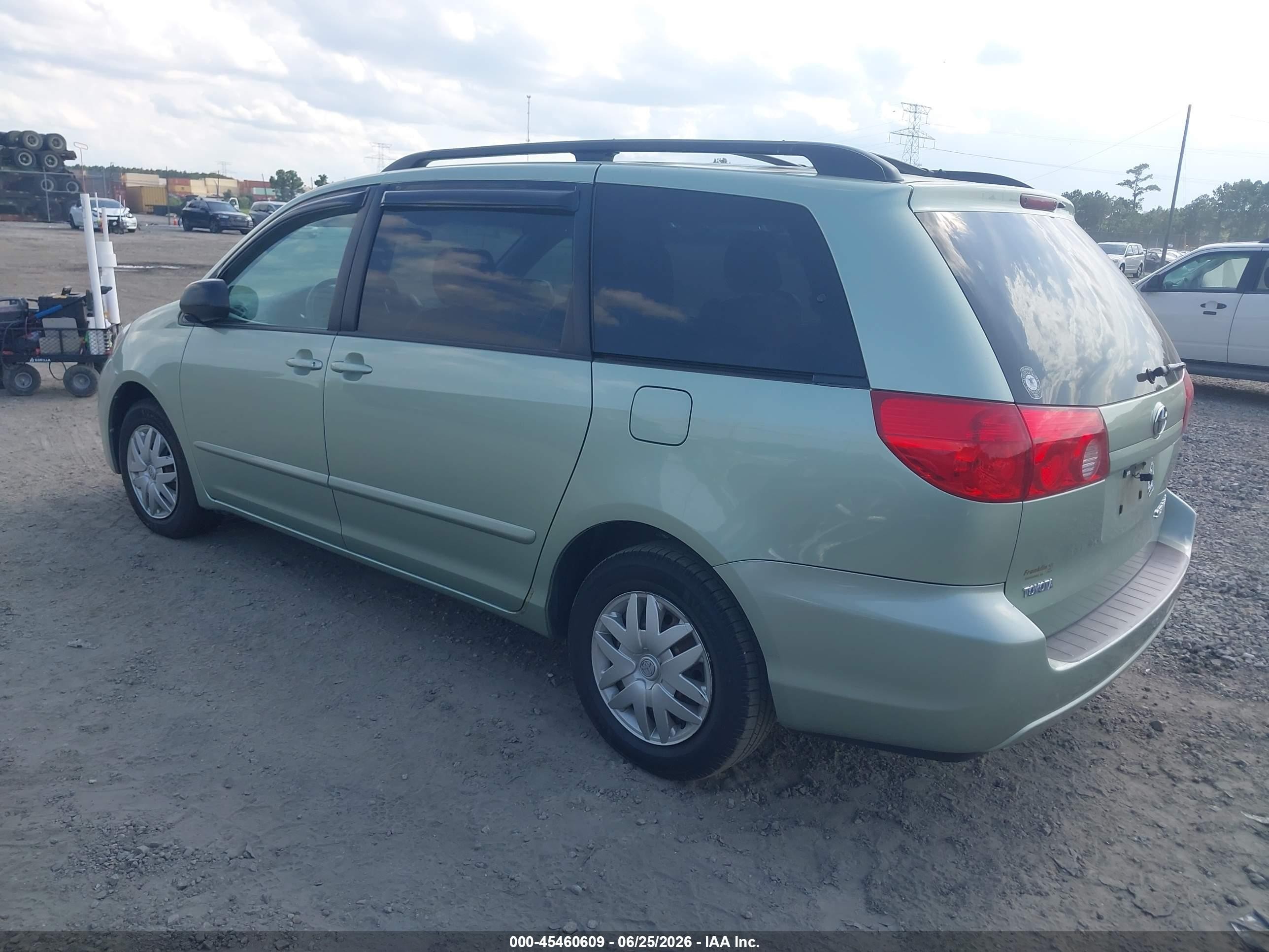 2008 Toyota Sienna Le Green vin: 5TDZK23C98S186357