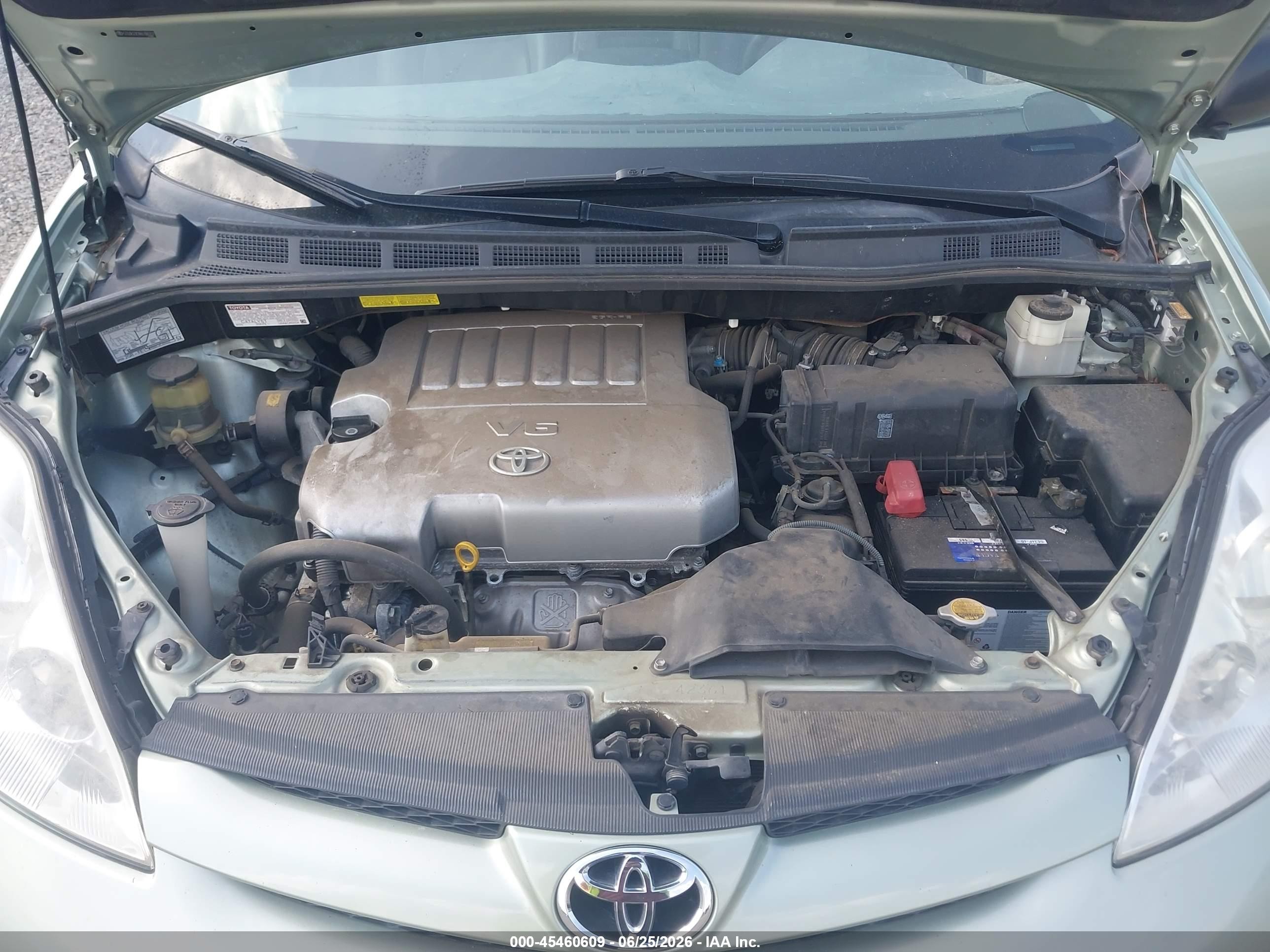 2008 Toyota Sienna Le Green vin: 5TDZK23C98S186357