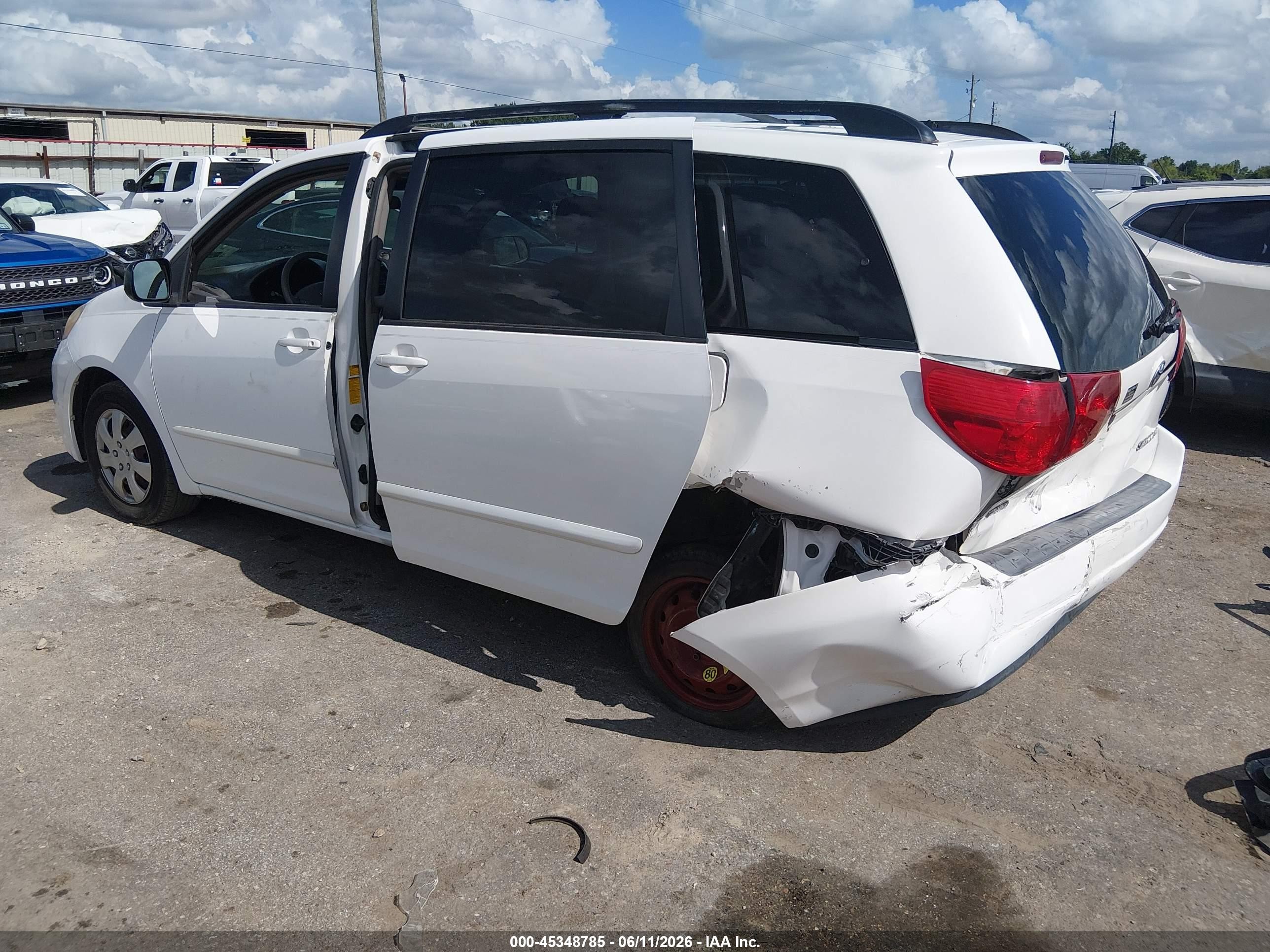2008 Toyota Sienna Le Белый vin: 5TDZK23C98S190540
