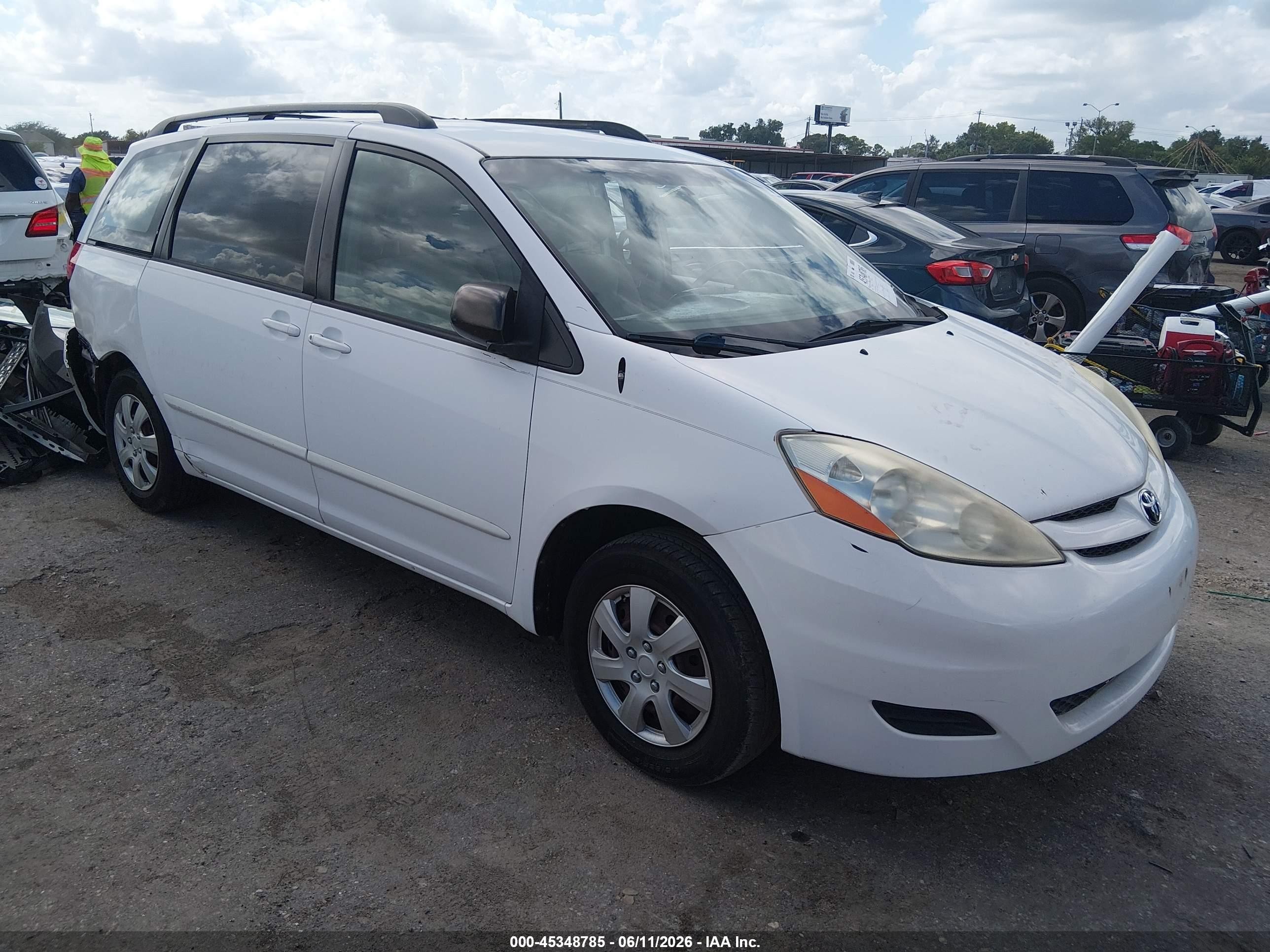 2008 Toyota Sienna Le Белый vin: 5TDZK23C98S190540