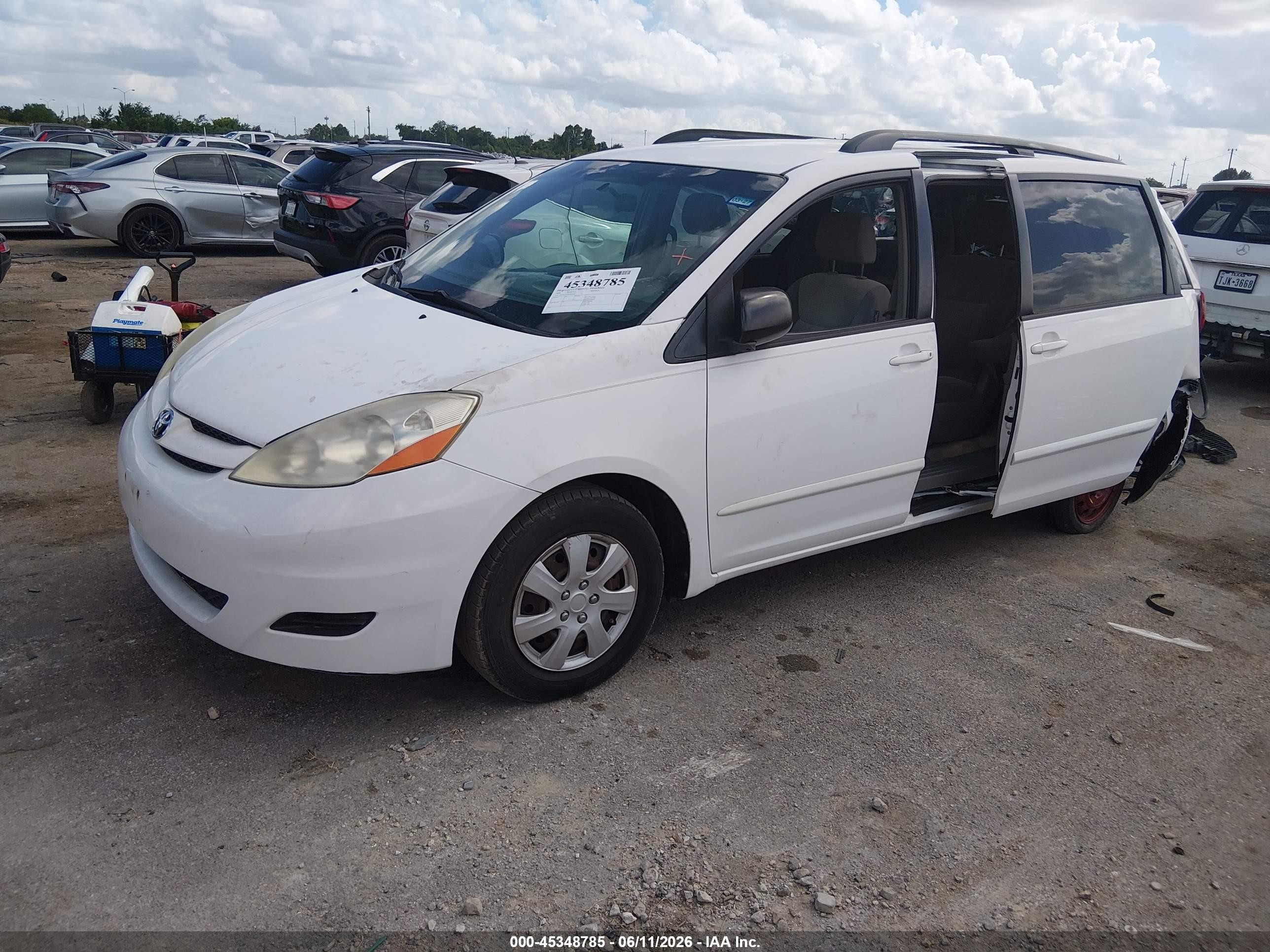 2008 Toyota Sienna Le Белый vin: 5TDZK23C98S190540