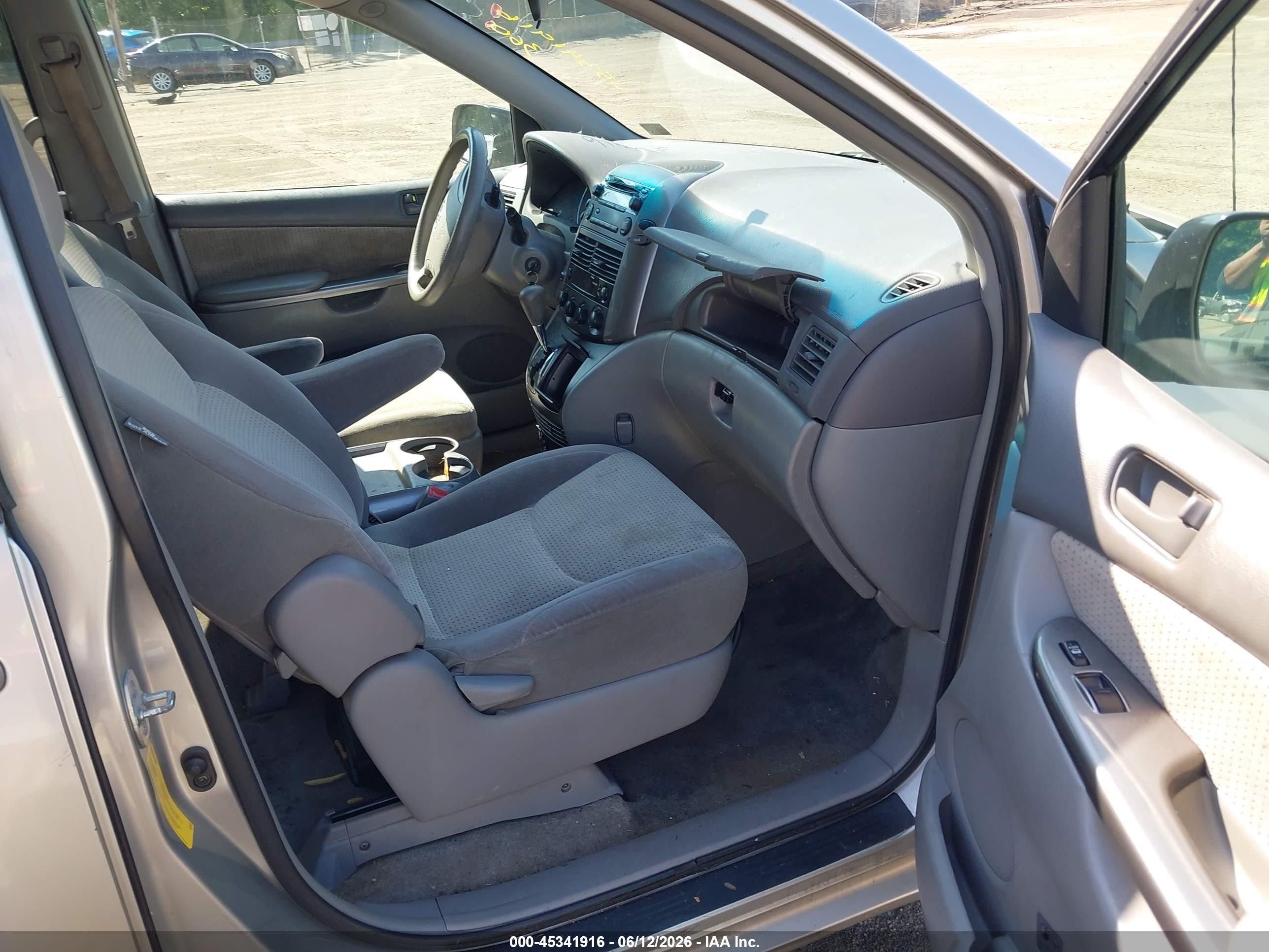 2009 Toyota Sienna Le Tan vin: 5TDZK23C99S242542