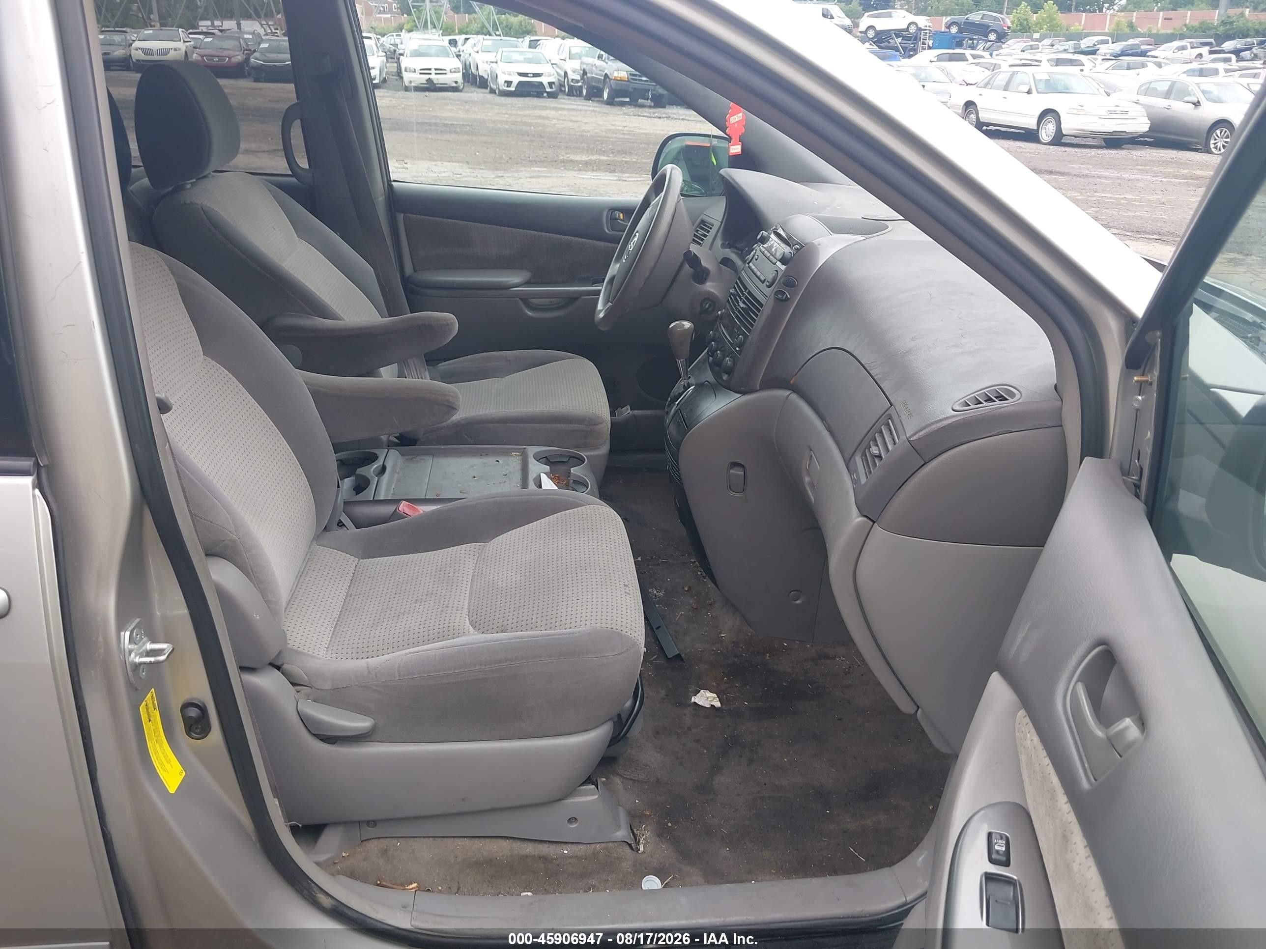 2009 Toyota Sienna Le Gray vin: 5TDZK23C99S253217