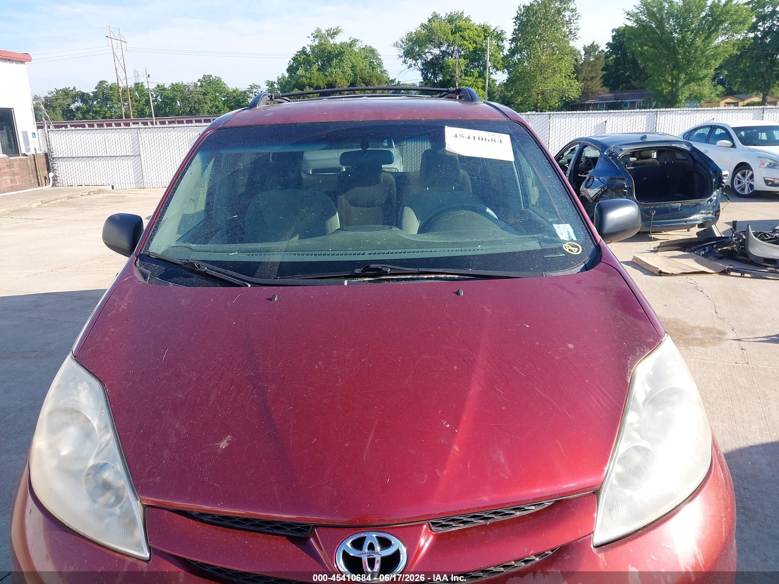 2009 Toyota Sienna Le Burgundy vin: 5TDZK23C99S277551
