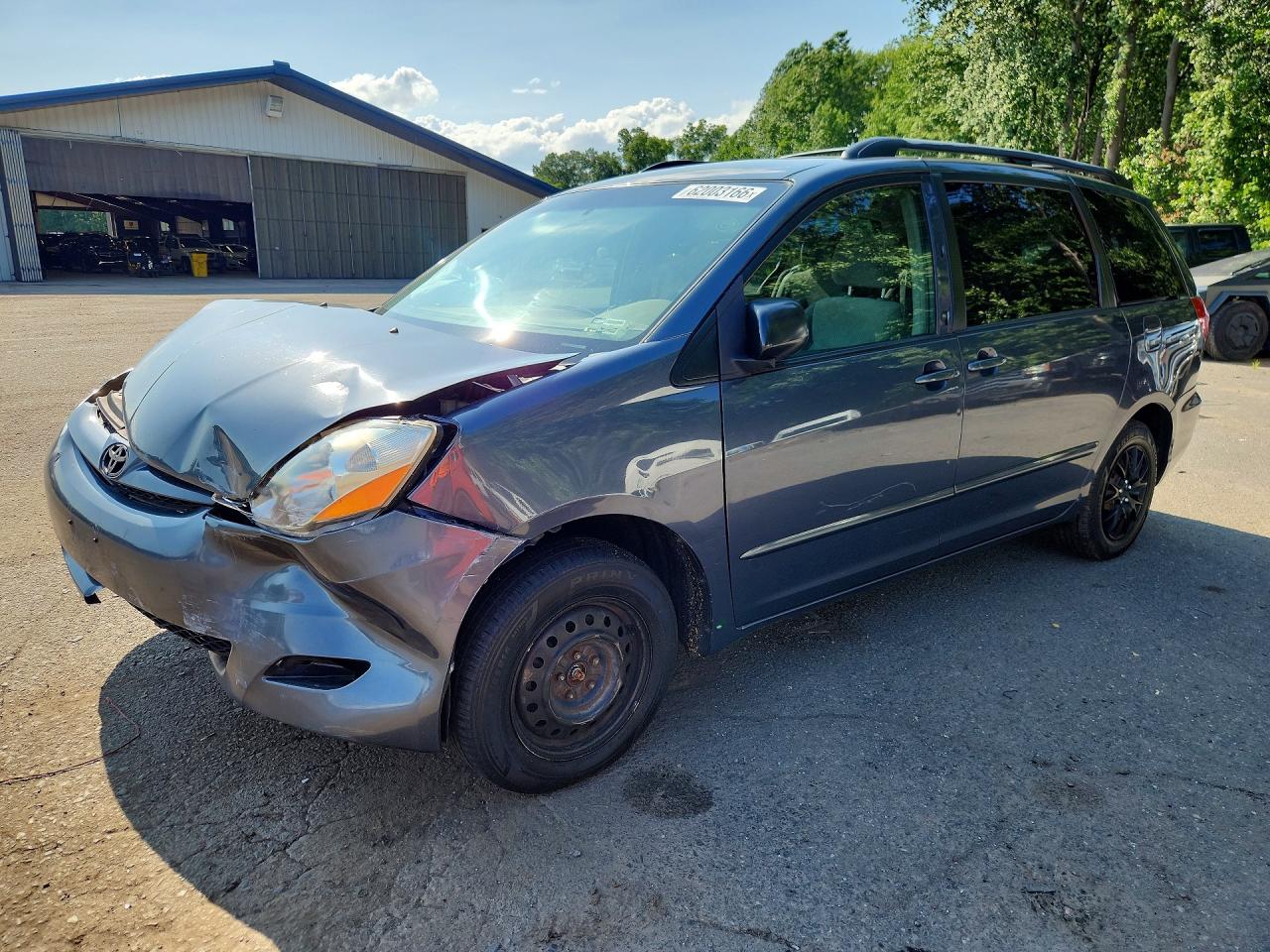 2007 Toyota Sienna Le 7-passenger Blue vin: 5TDZK23CX7S001716