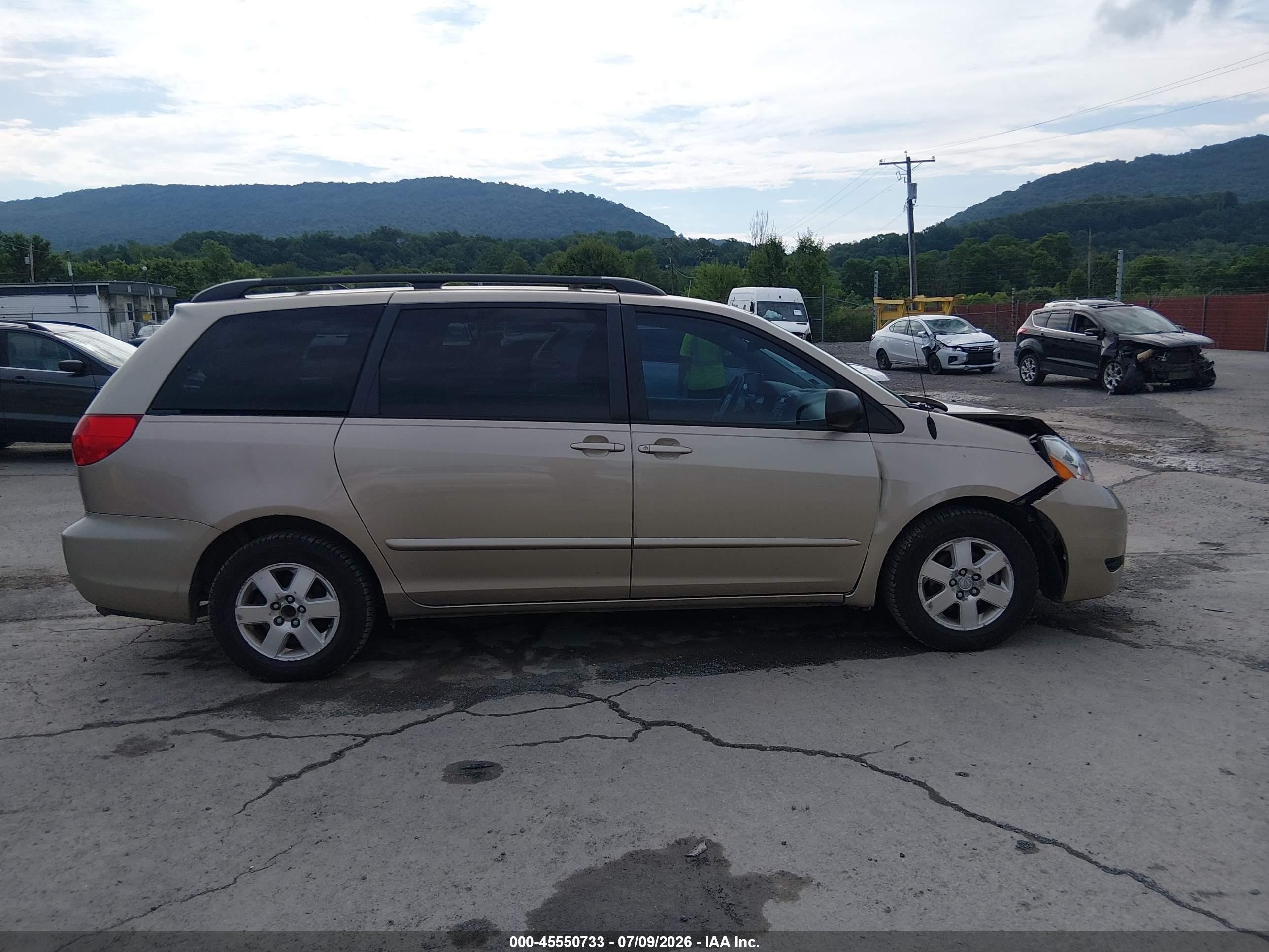 2007 Toyota Sienna Le Gold vin: 5TDZK23CX7S034263