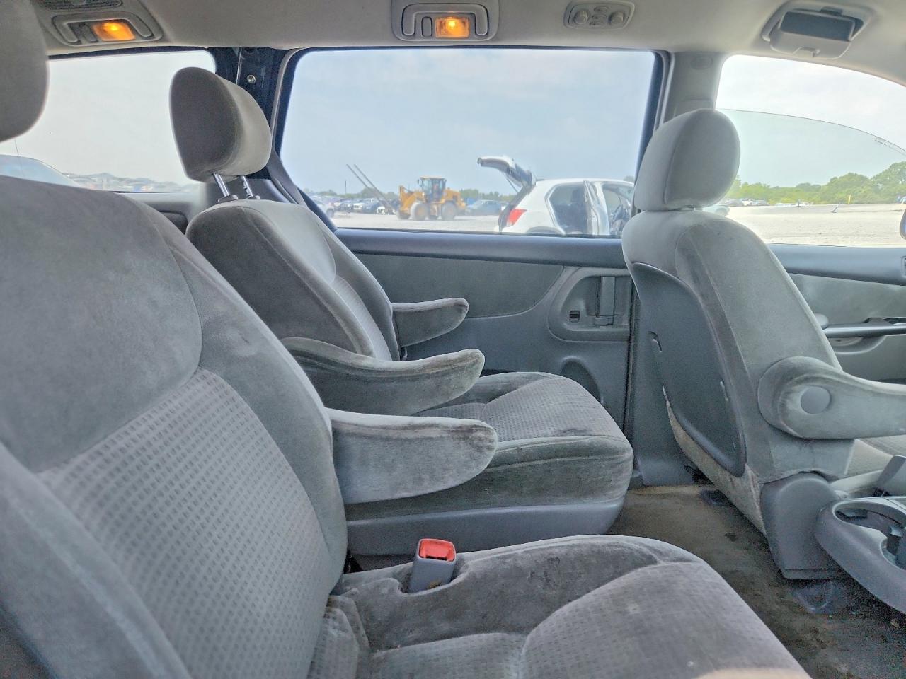 2007 Toyota Sienna Ce 7-passenger Gray vin: 5TDZK23CX7S068512