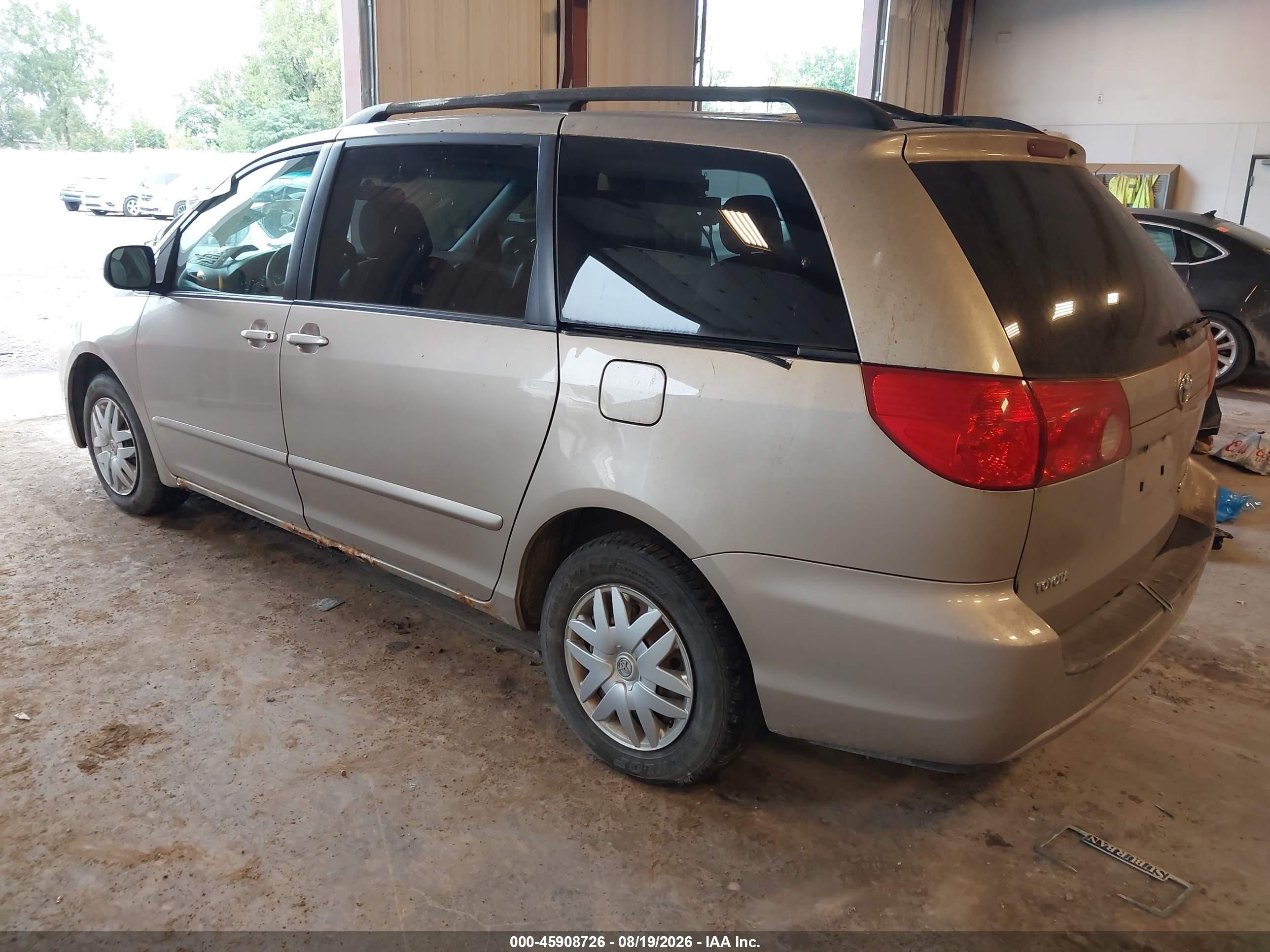 2007 Toyota Sienna Le Желто-коричневый vin: 5TDZK23CX7S078876