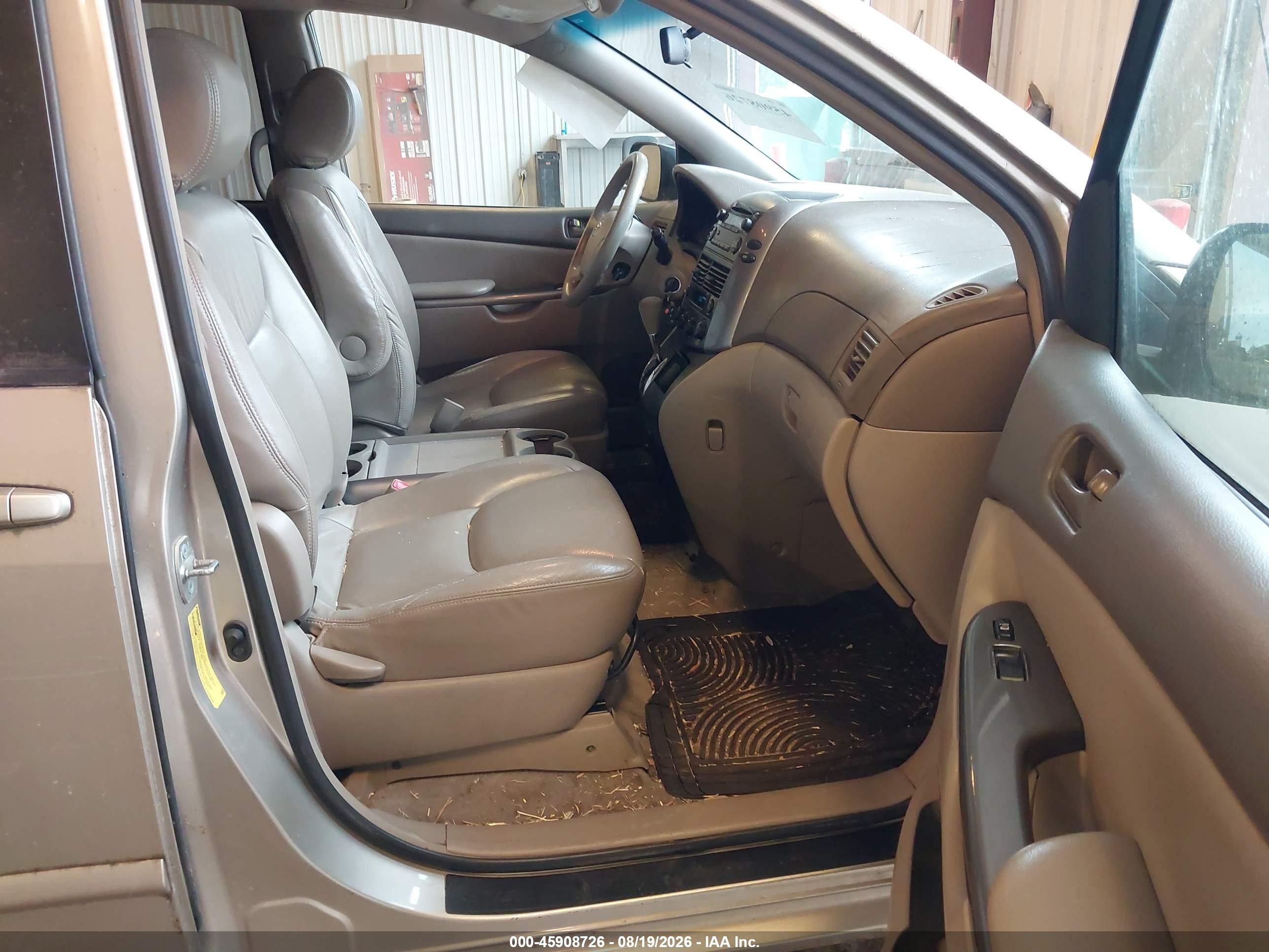 2007 Toyota Sienna Le Желто-коричневый vin: 5TDZK23CX7S078876
