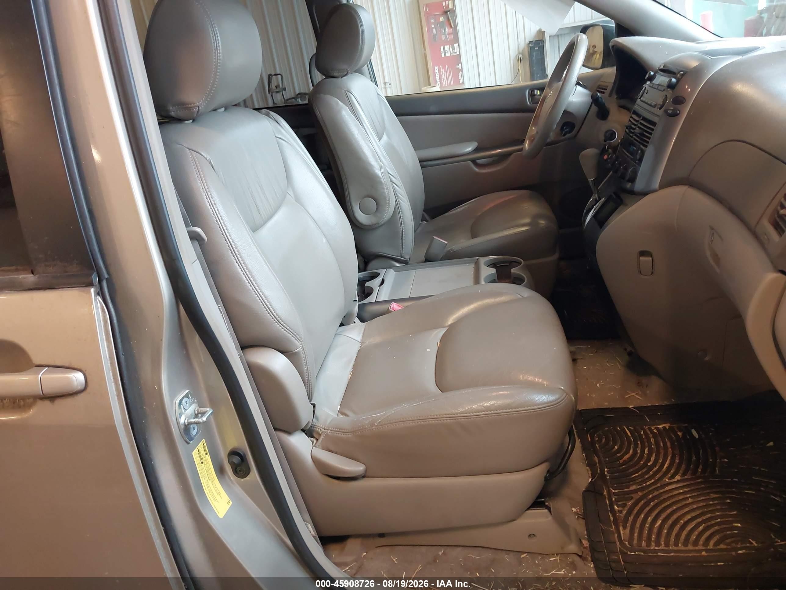 2007 Toyota Sienna Le Желто-коричневый vin: 5TDZK23CX7S078876