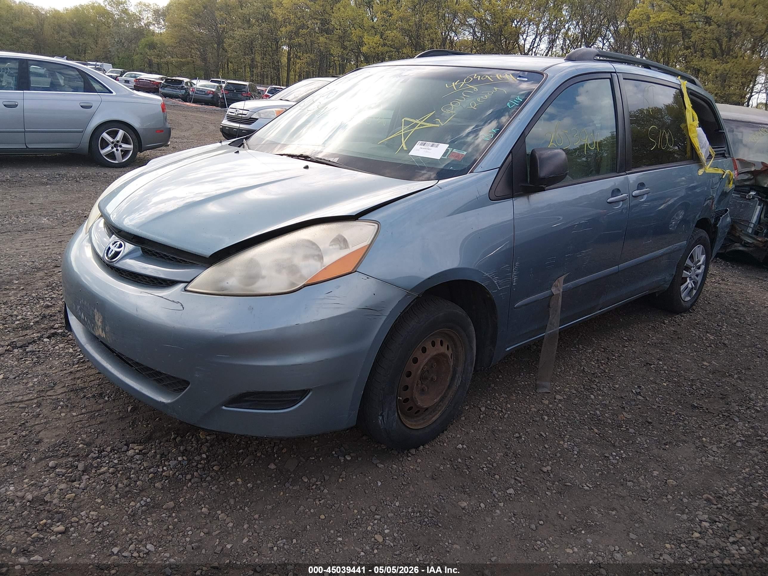 2007 Toyota Sienna Le Blue vin: 5TDZK23CX7S079378