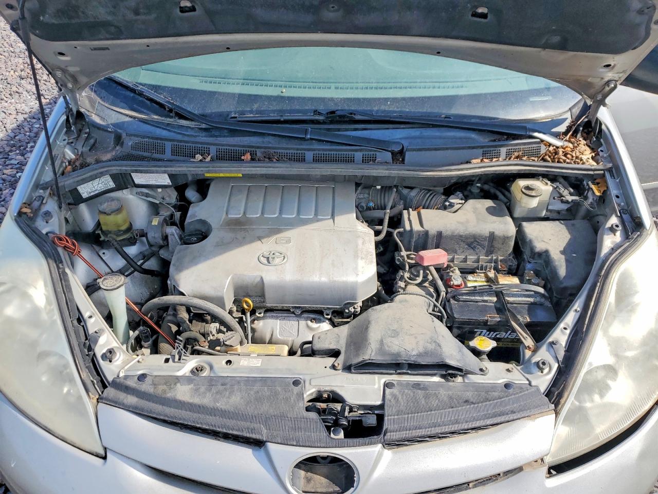2007 Toyota Sienna Le 7-passenger Silver vin: 5TDZK23CX7S094754