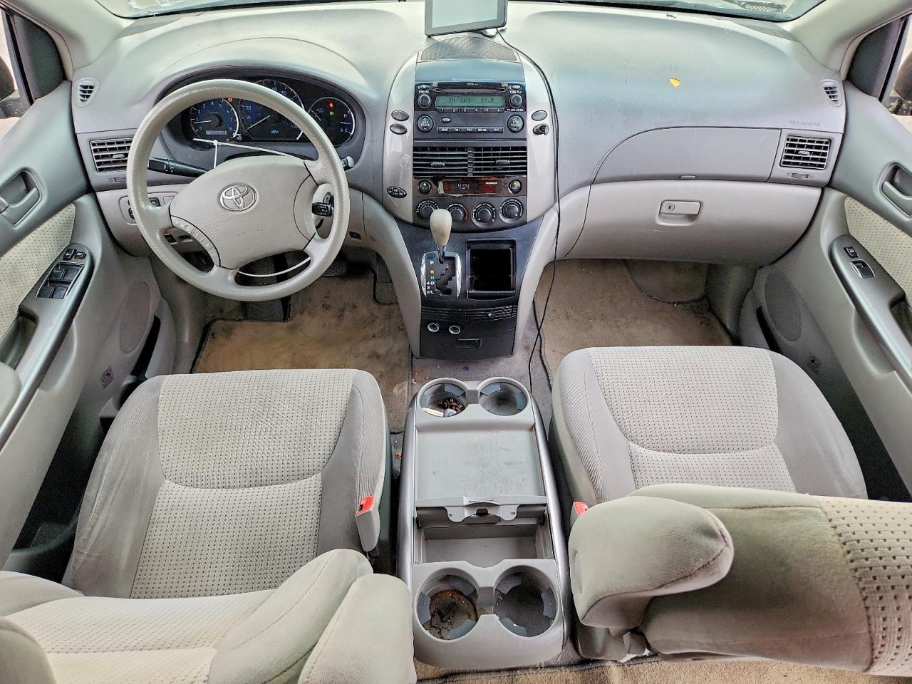 2008 Toyota Sienna Le 7-passenger Blue vin: 5TDZK23CX8S104202