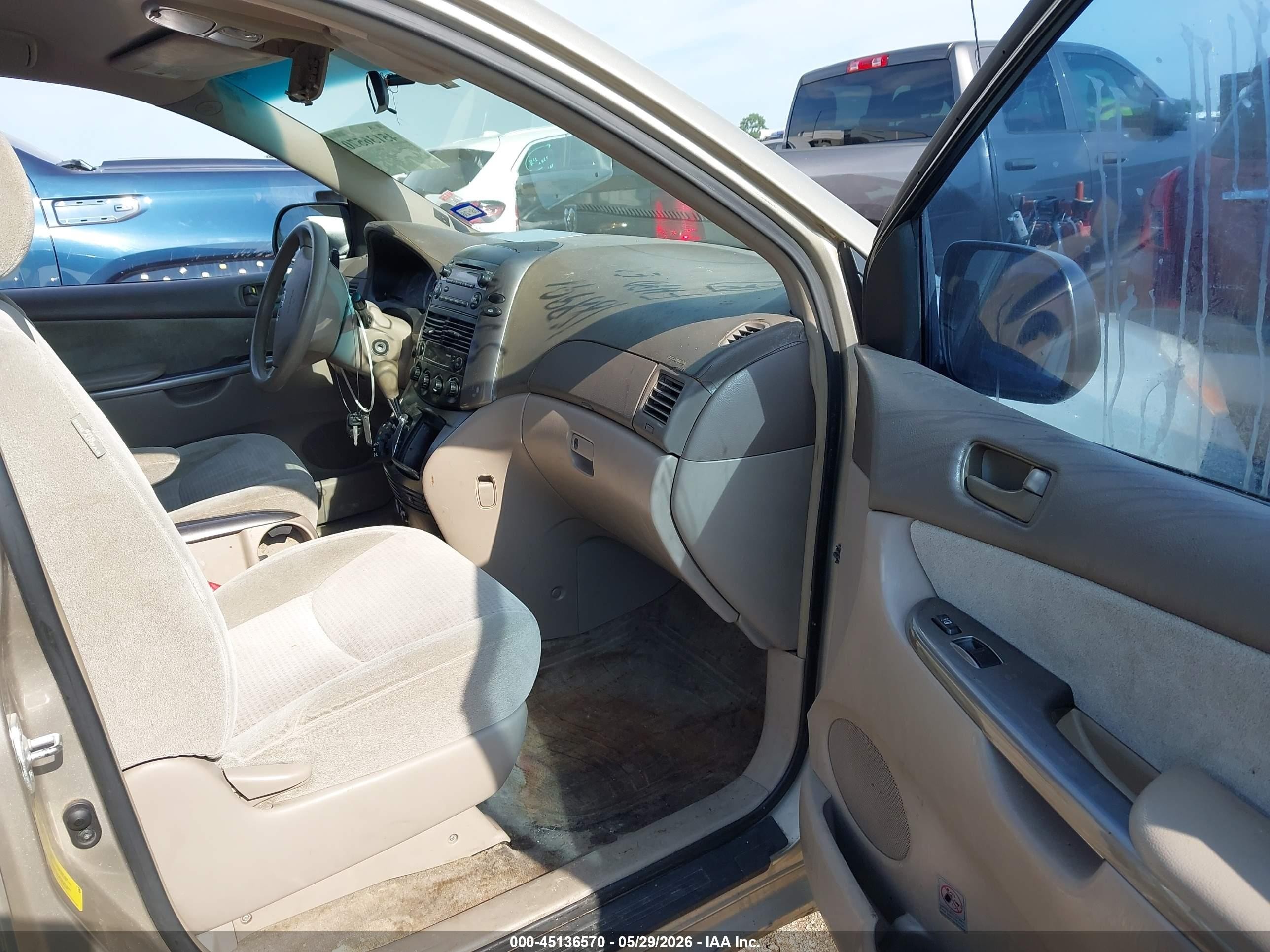 2008 Toyota Sienna Ce Champagne vin: 5TDZK23CX8S119802