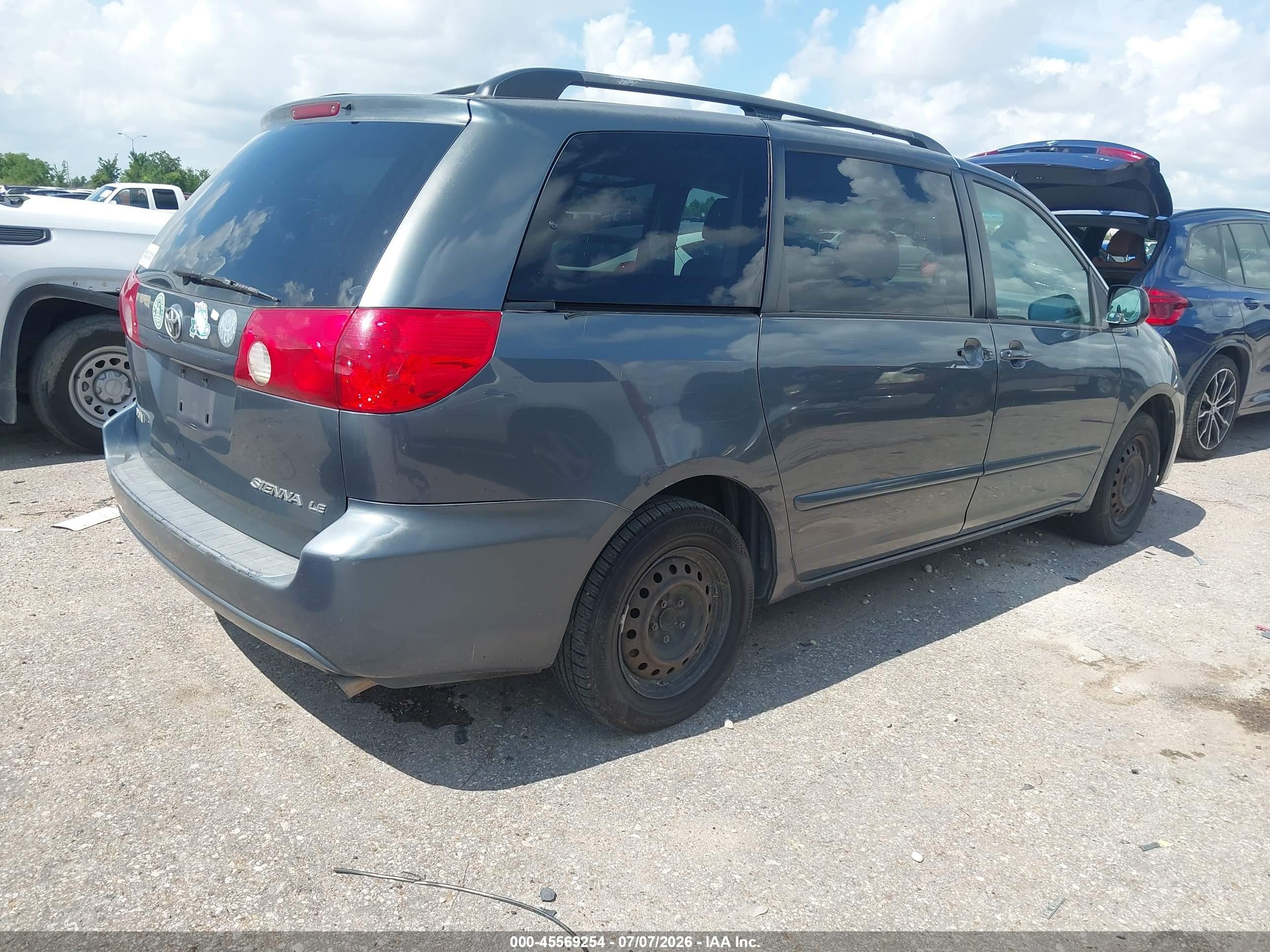 2008 Toyota Sienna Le Gray vin: 5TDZK23CX8S141833