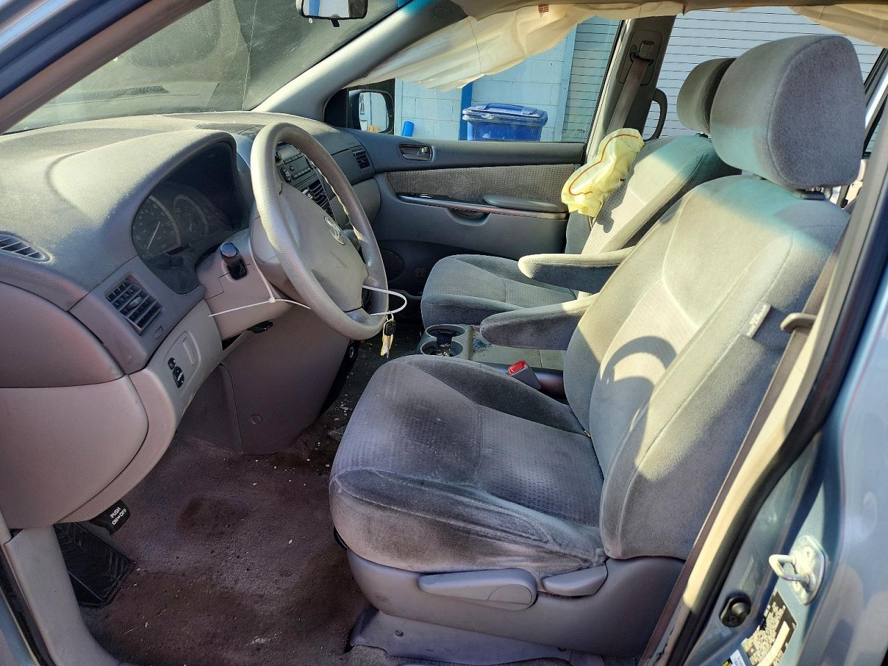 2008 Toyota Sienna Ce 8-passenger Gray vin: 5TDZK23CX8S157479