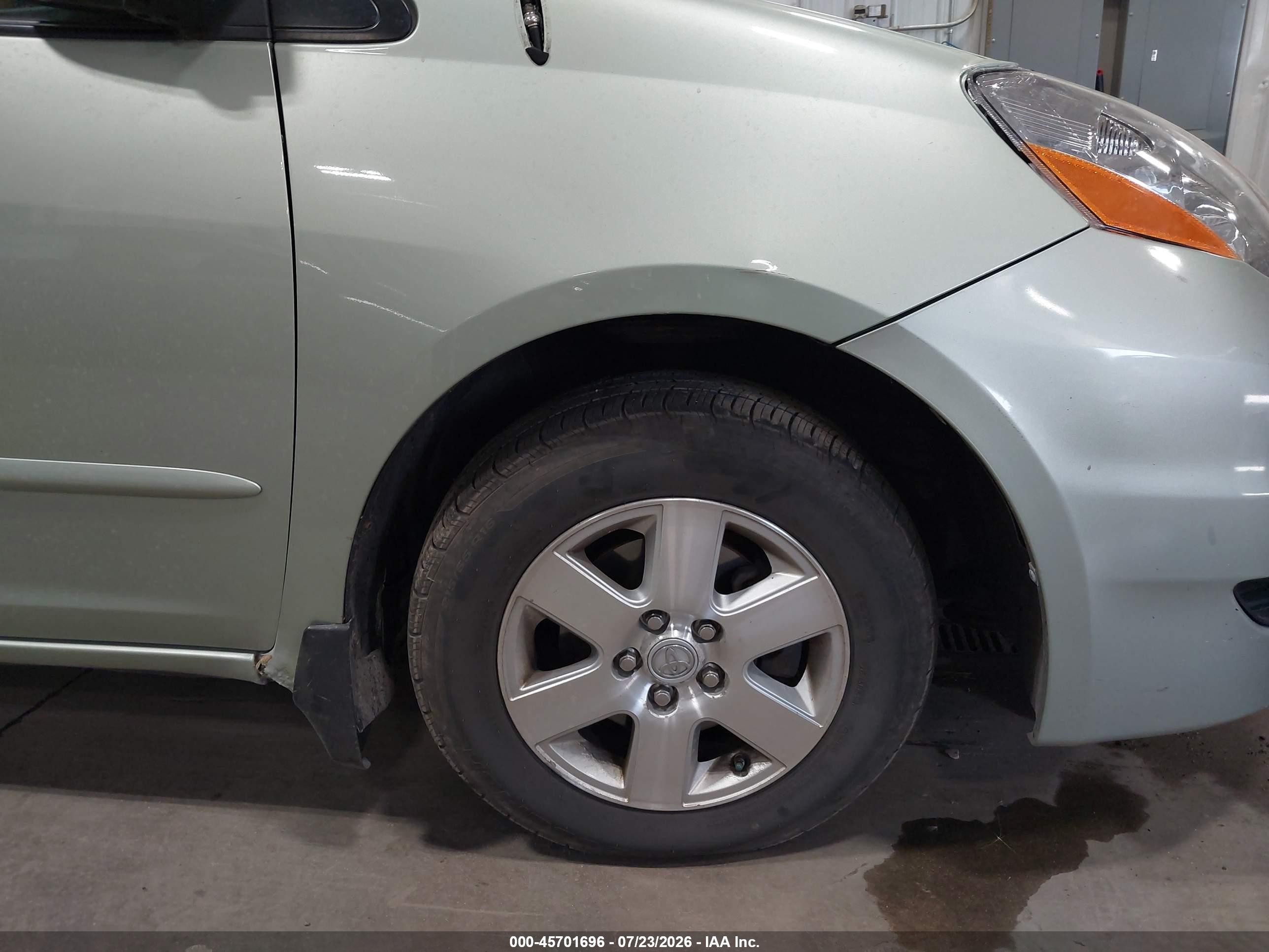 2008 Toyota Sienna Le Green vin: 5TDZK23CX8S201447