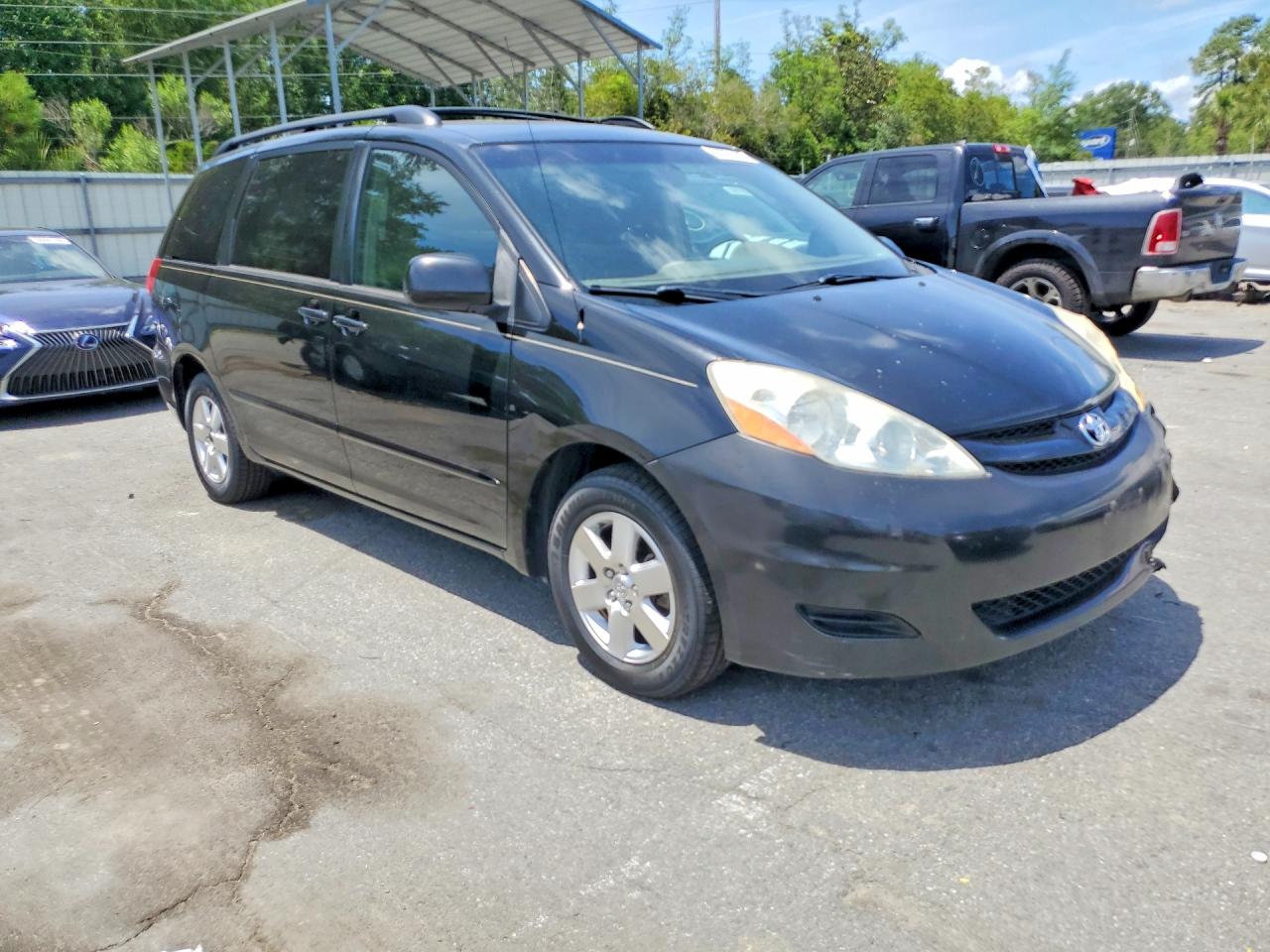2008 Toyota Sienna Le 7-passenger Black vin: 5TDZK23CX8S209015