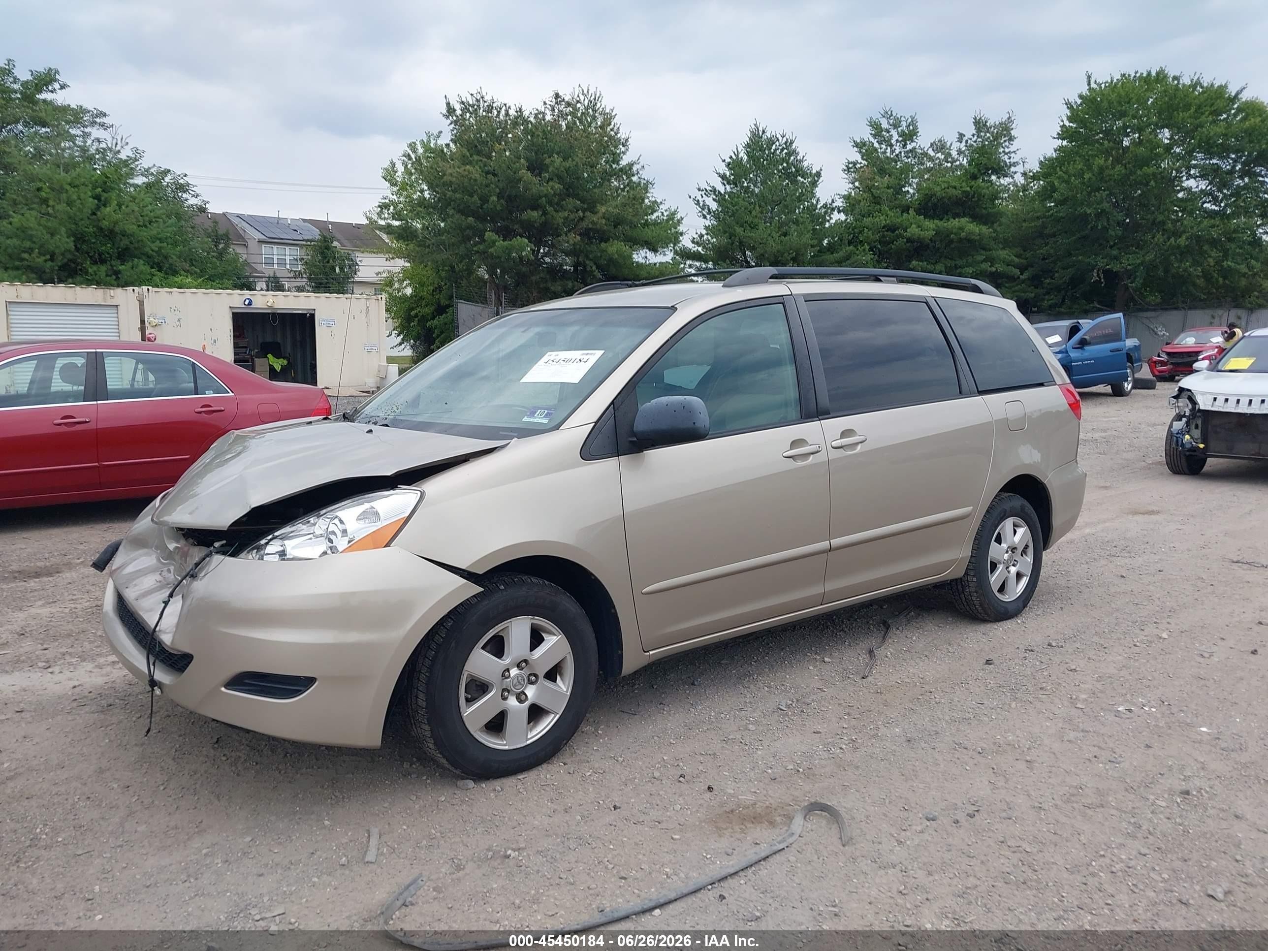 2009 Toyota Sienna Le Champagne vin: 5TDZK23CX9S243179