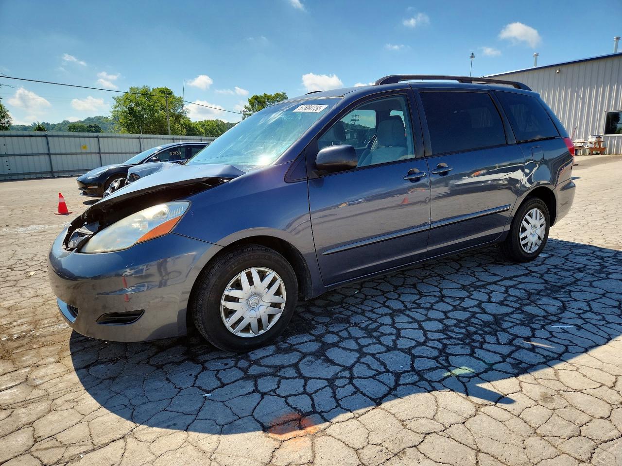 2009 Toyota Sienna Le 7-passenger Blue vin: 5TDZK23CX9S257535