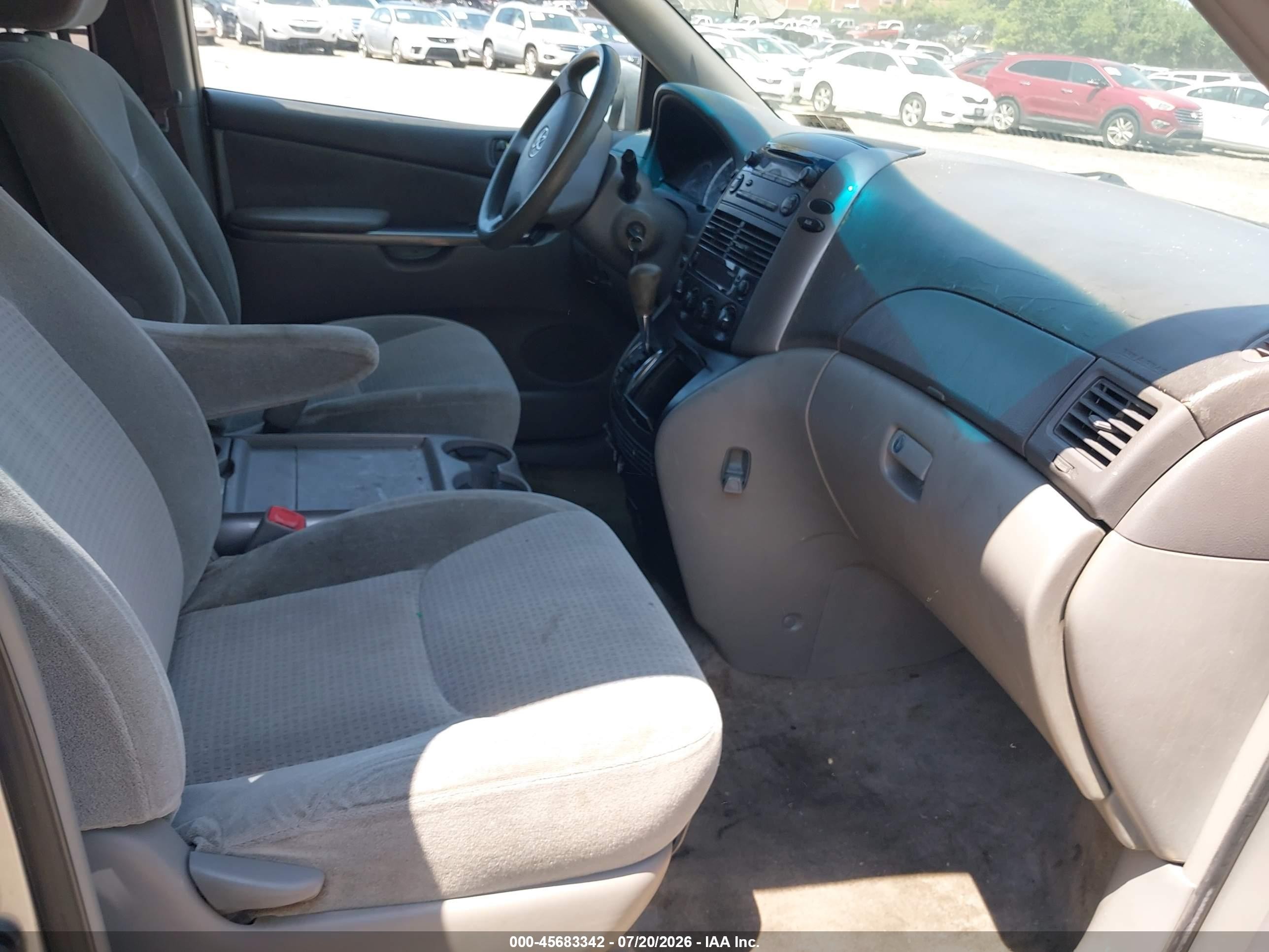 2009 Toyota Sienna Ce Gold vin: 5TDZK23CX9S263285