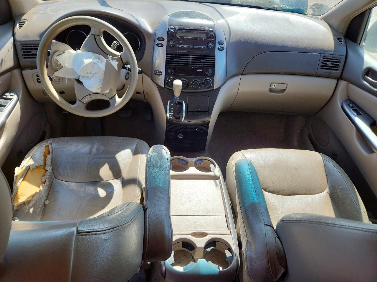 2009 Toyota Sienna Le 7-passenger White vin: 5TDZK23CX9S280149