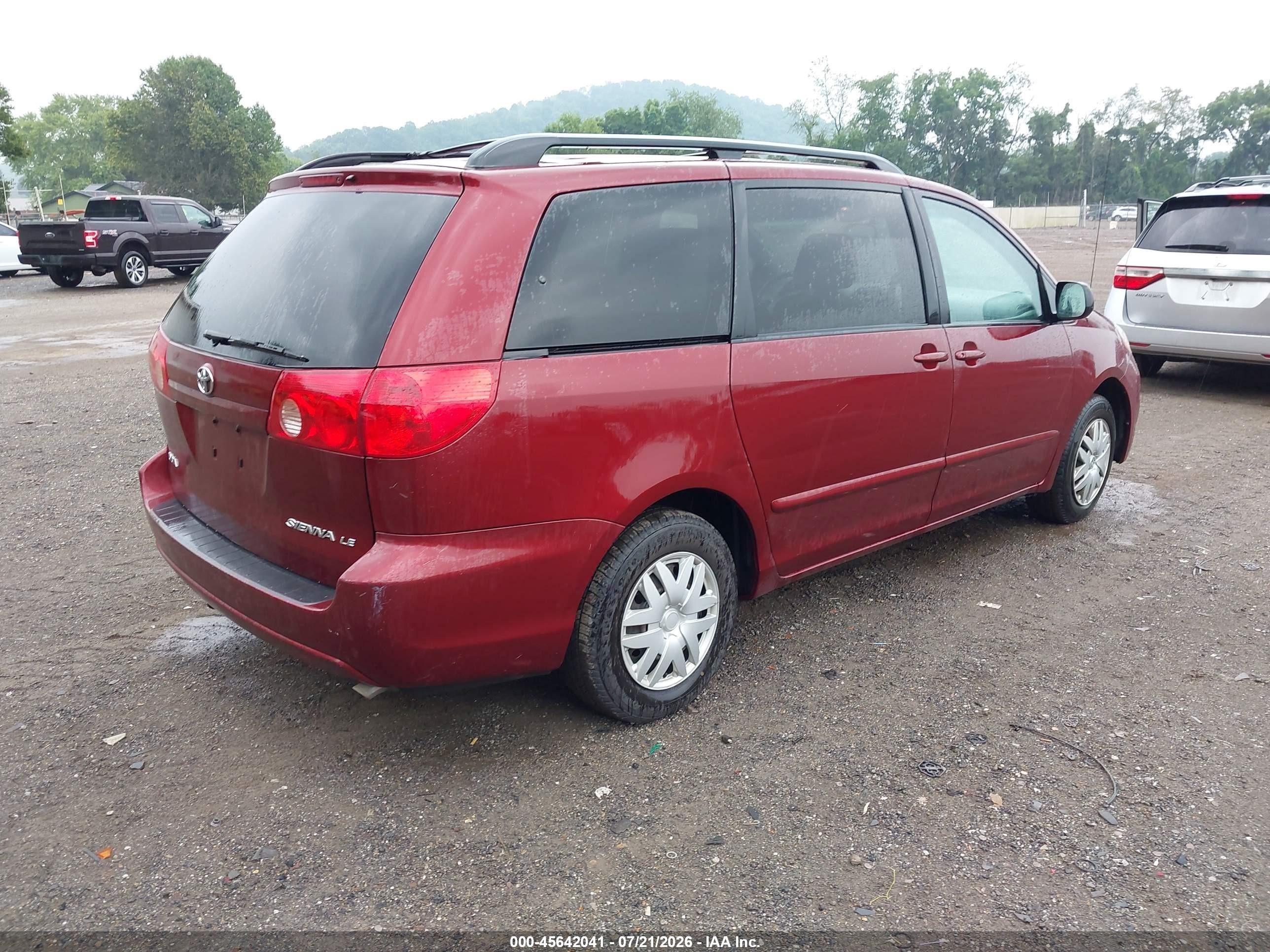2009 Toyota Sienna Le Red vin: 5TDZK23CX9S281074