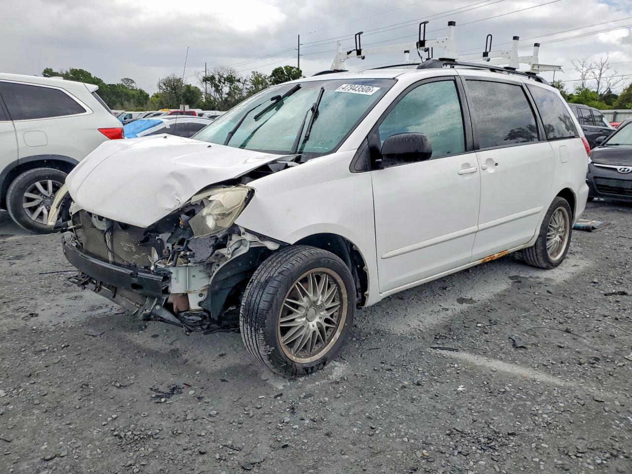 2009 Toyota Sienna Le 8-passenger Белый vin: 5TDZK23CX9S282564