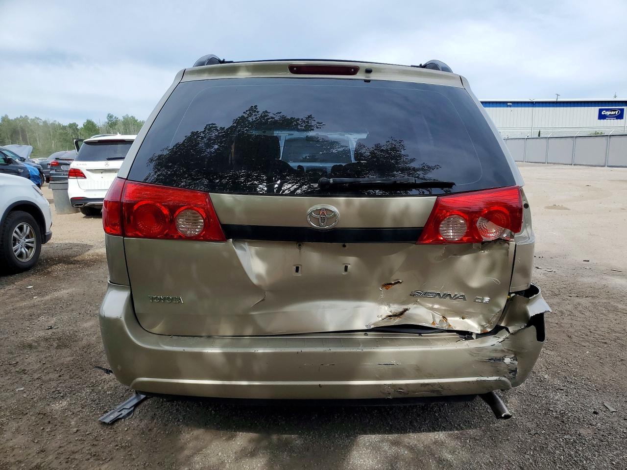 2007 Toyota Sienna Ce Gold vin: 5TDZK29C17S006648