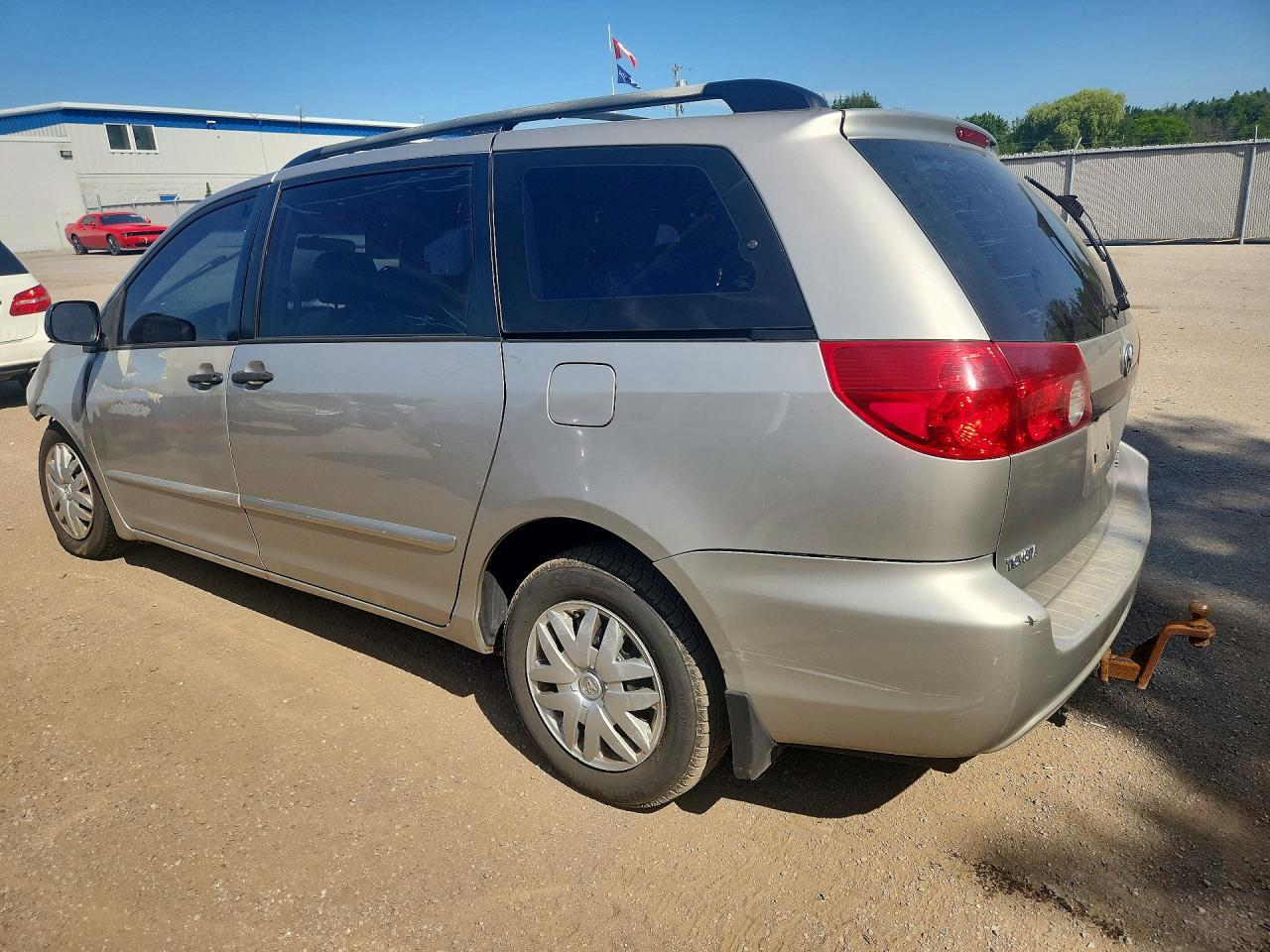 2007 Toyota Sienna Ce Silver vin: 5TDZK29C37S058038