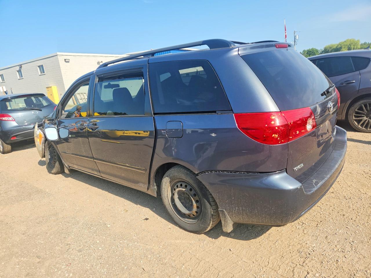 2009 Toyota Sienna Ce Gray vin: 5TDZK29C39S288679