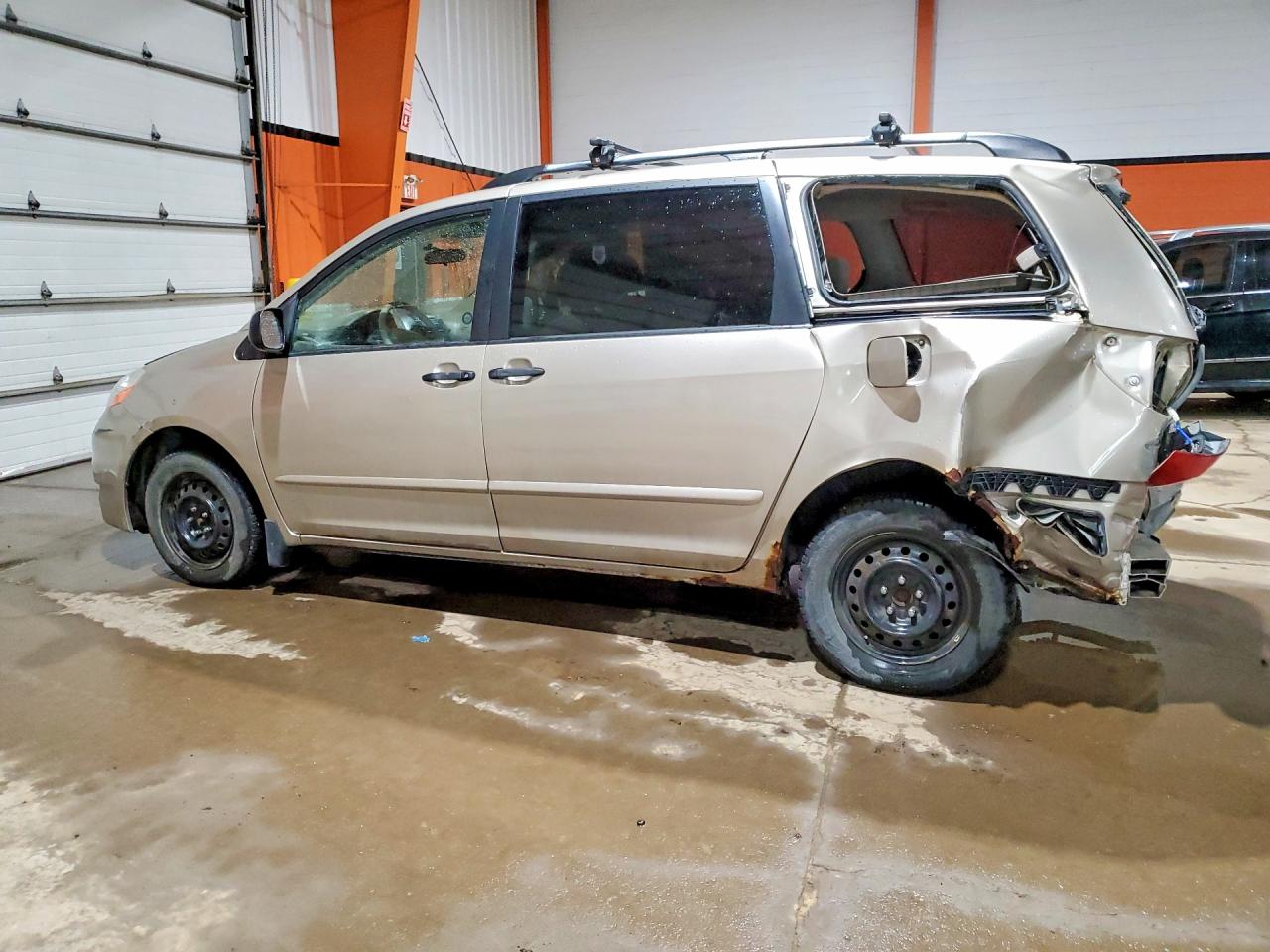 2008 Toyota Sienna Ce Gold vin: 5TDZK29C48S203086