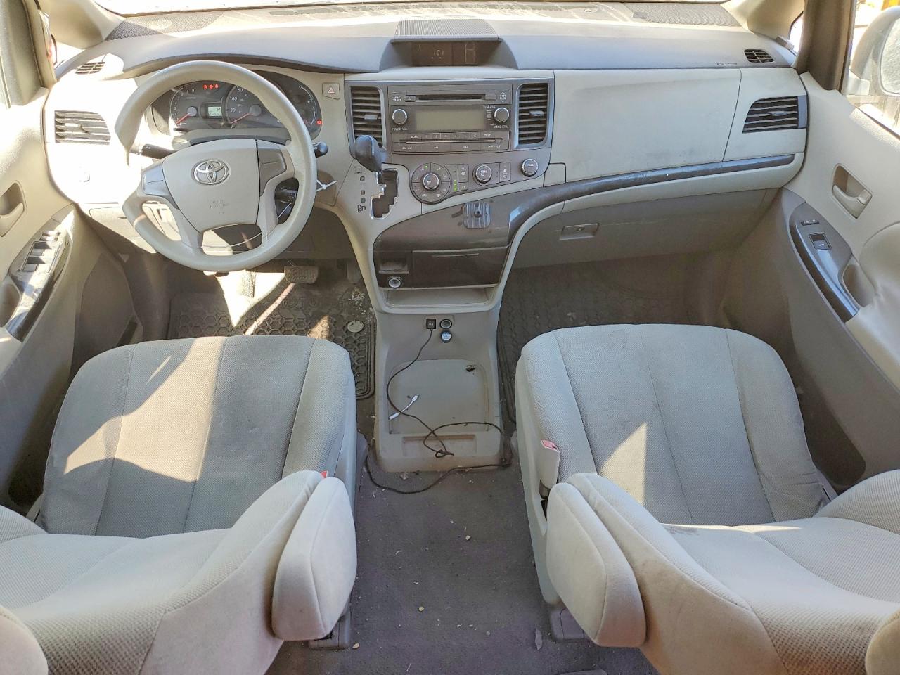 2011 Toyota Sienna Base 7-passenger Желто-коричневый vin: 5TDZK3DC0BS069133