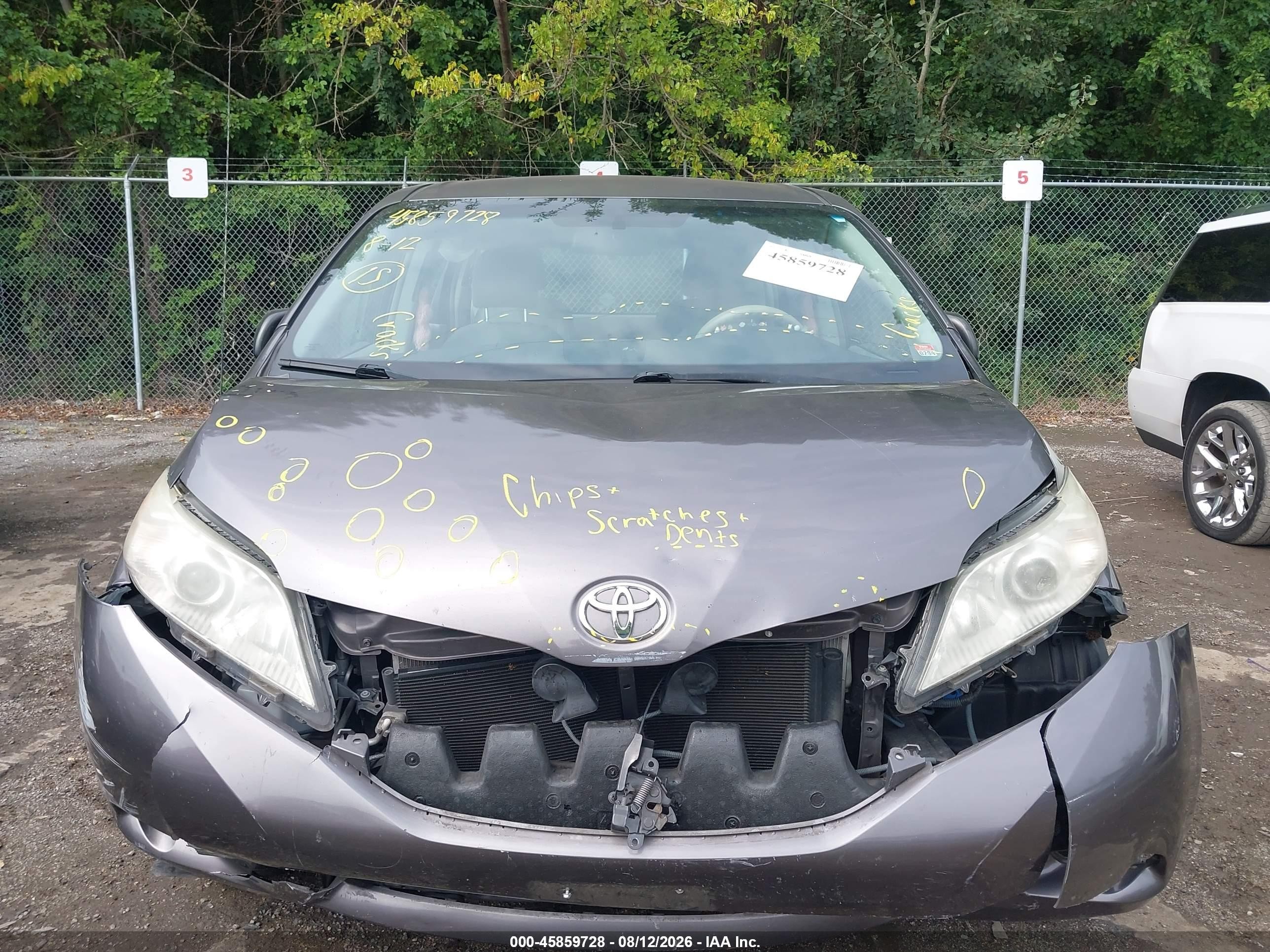 2011 Toyota Sienna Base V6 Gray vin: 5TDZK3DC0BS086482