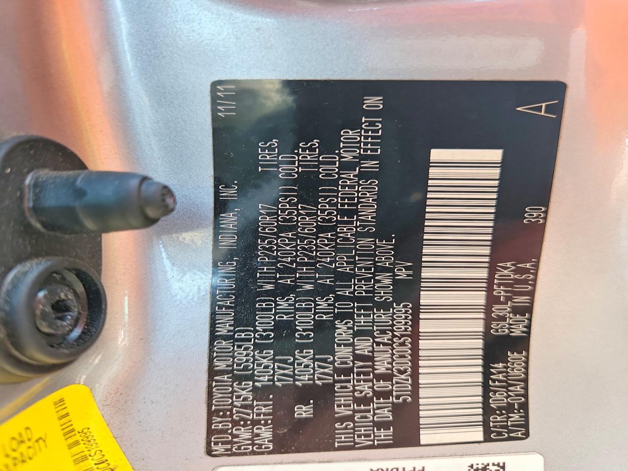 2012 Toyota Sienna Base 7-passenger Silver vin: 5TDZK3DC0CS199995
