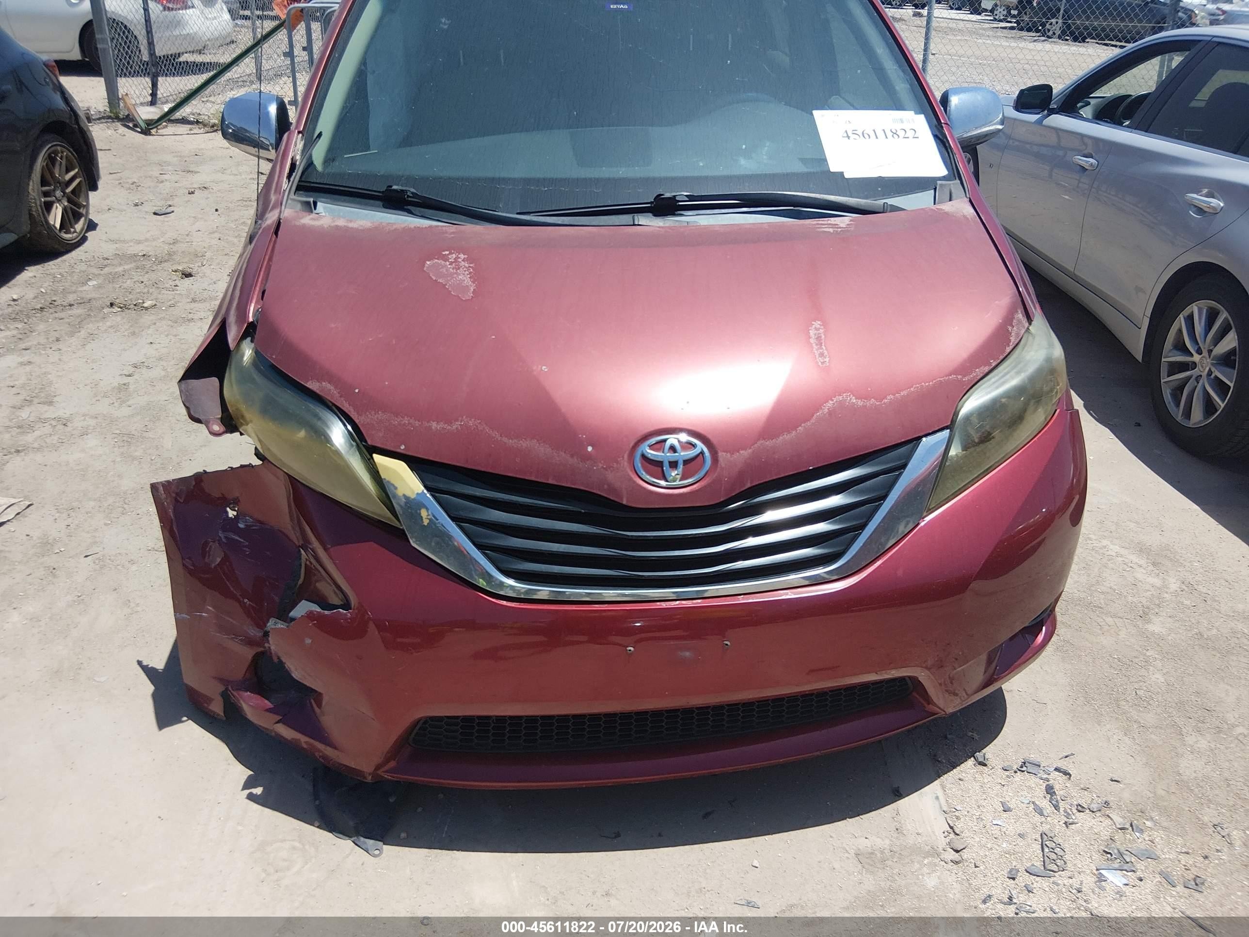 2013 Toyota Sienna L V6 7 Passenger Burgundy vin: 5TDZK3DC0DS280271