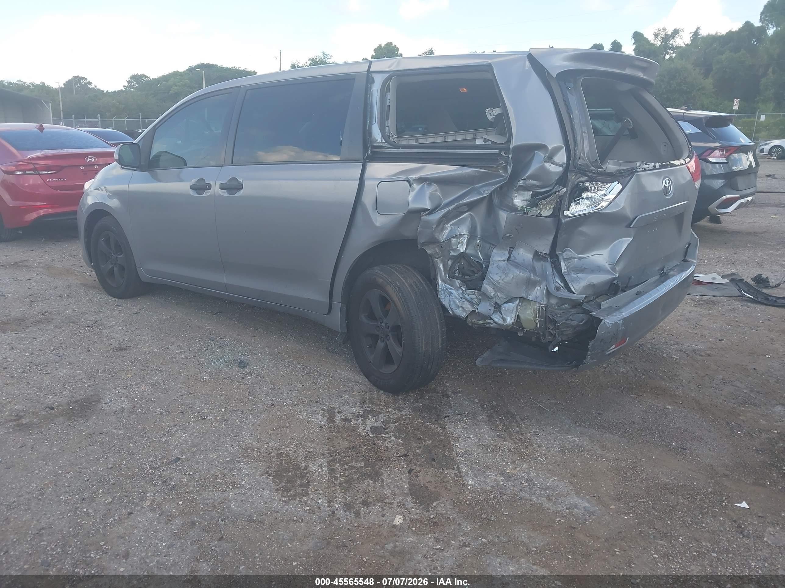 2014 Toyota Sienna L V6 7 Passenger Gray vin: 5TDZK3DC0ES456060