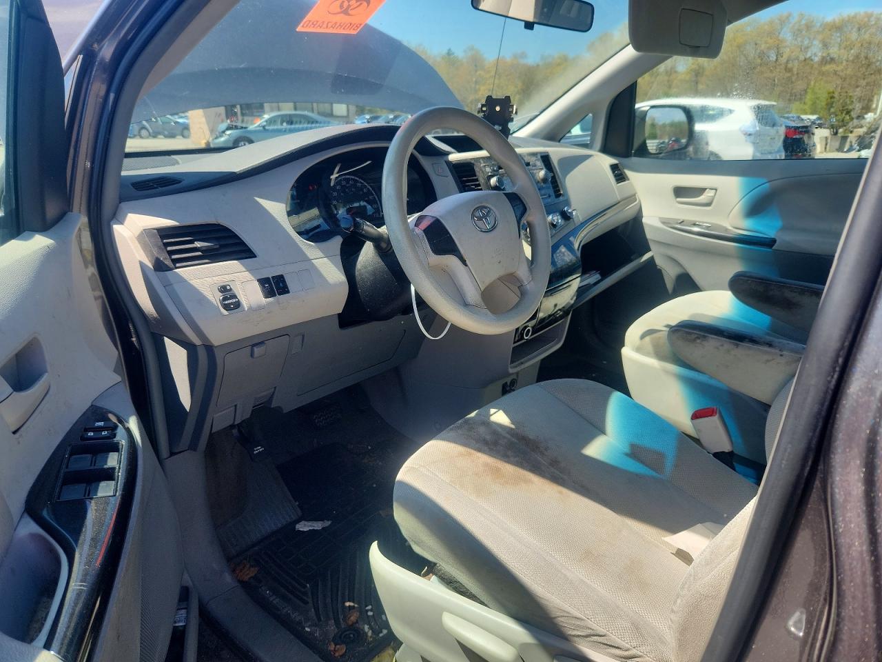 2014 Toyota Sienna L 7-passenger Charcoal vin: 5TDZK3DC0ES489706