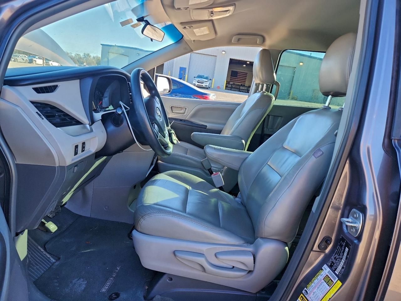 2015 Toyota Sienna Gray vin: 5TDZK3DC0FS531793